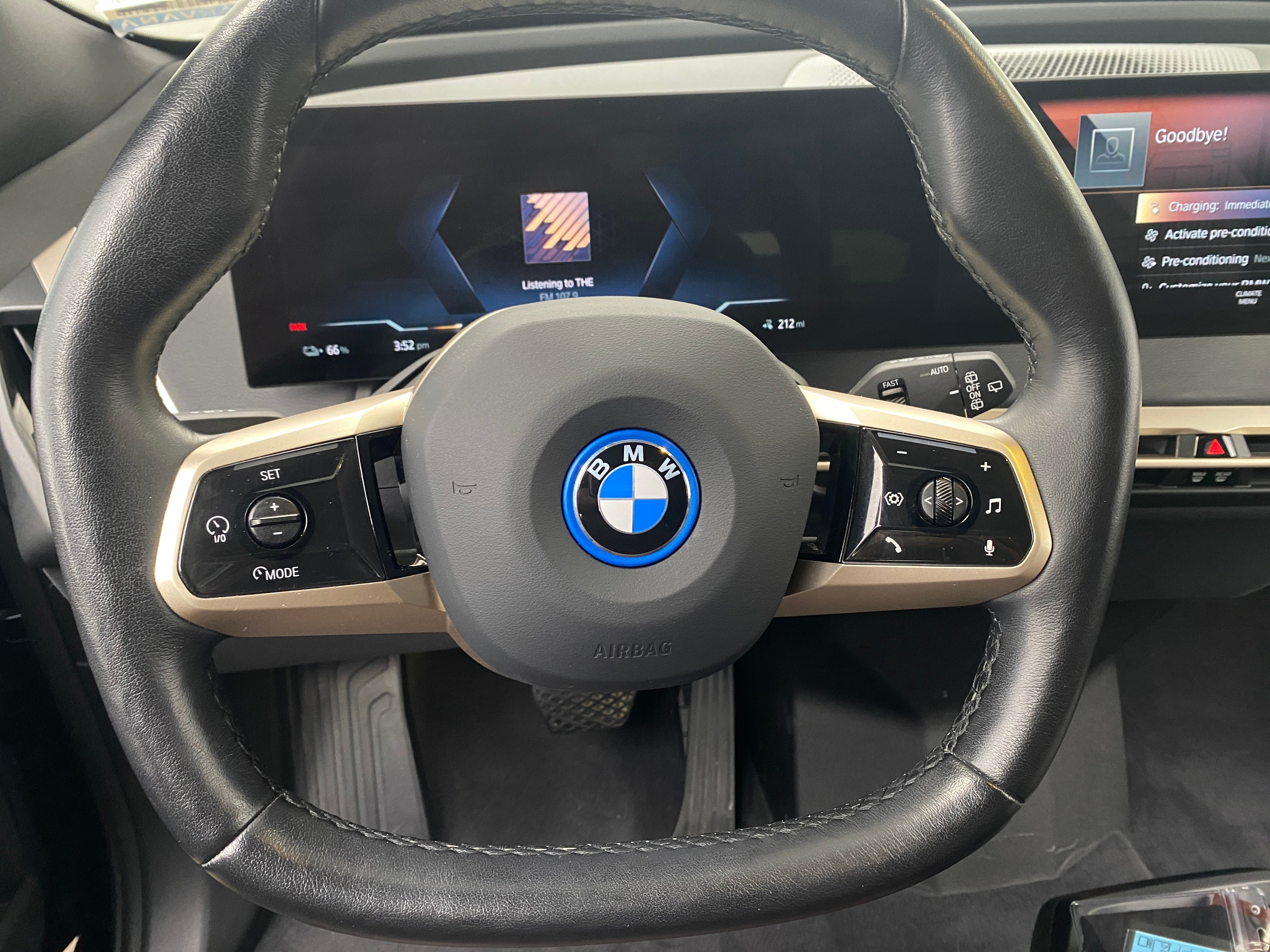 2022 BMW iX xDrive50 4