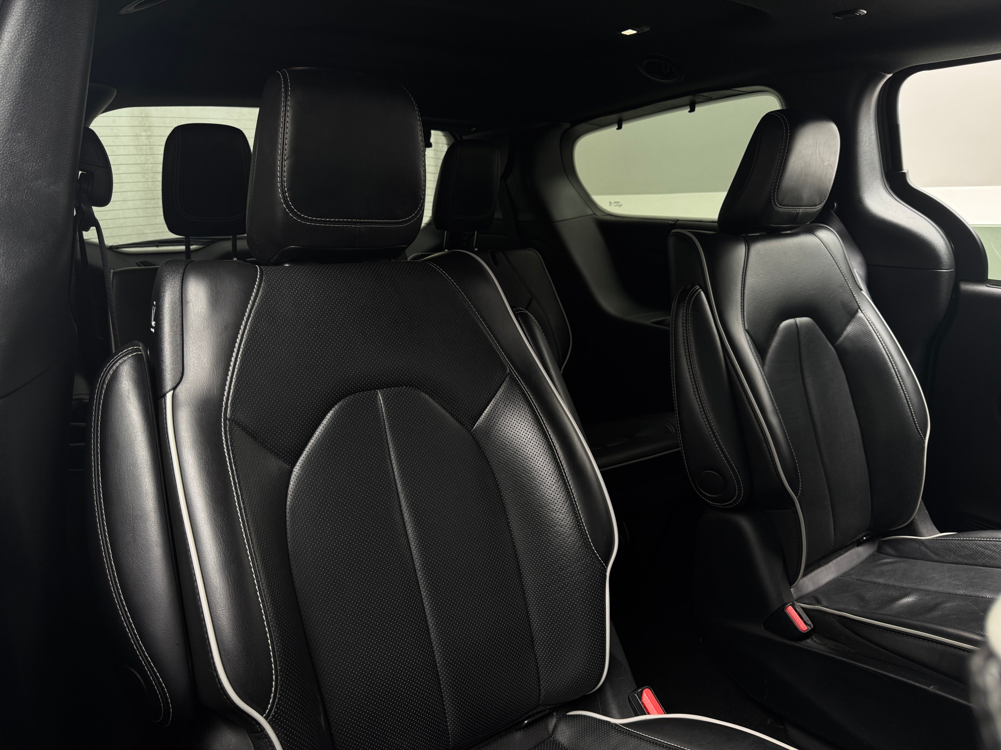 2022 Chrysler Pacifica Hybrid Limited 5
