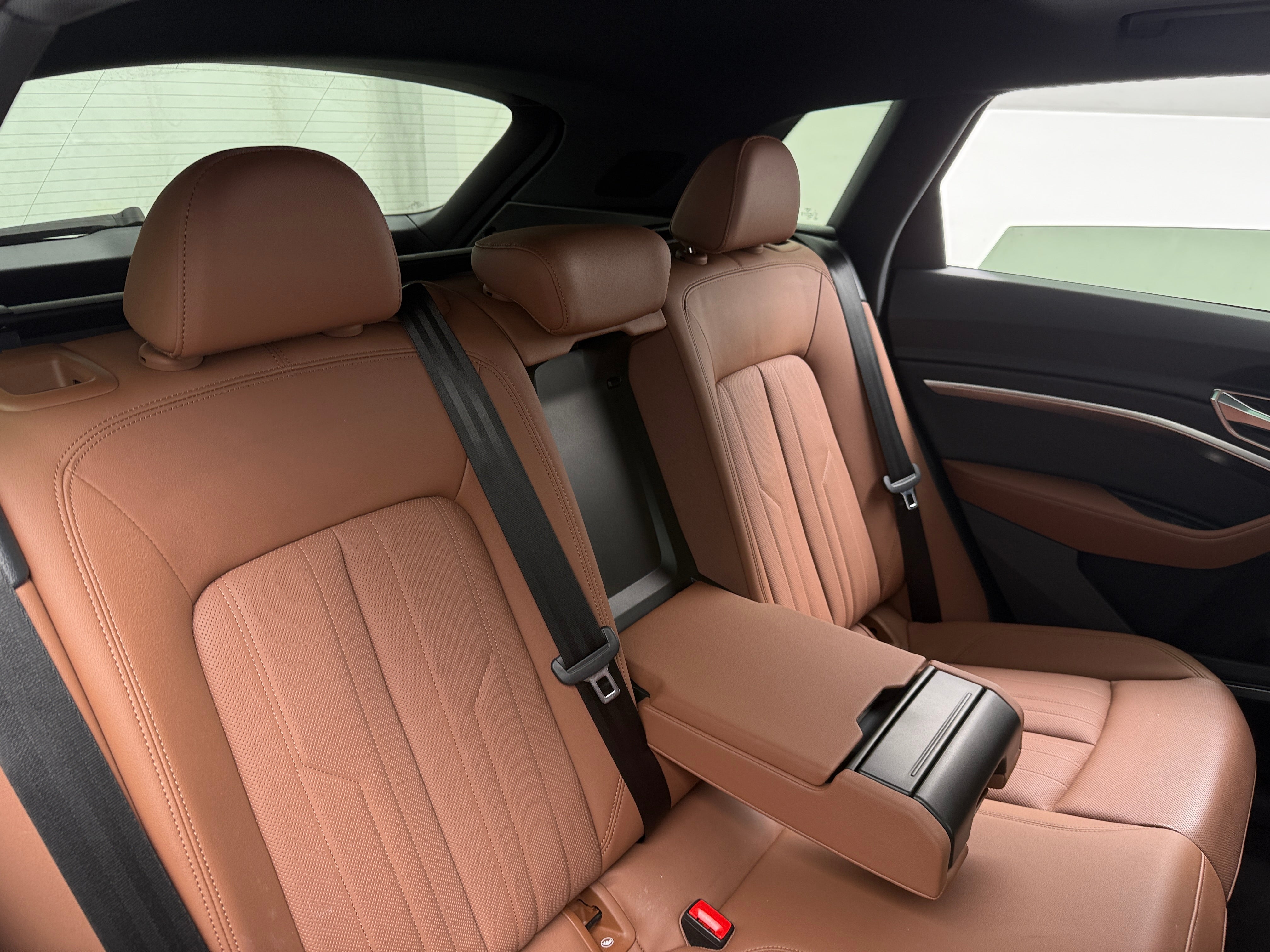 2022 Audi e-tron Premium Plus 5