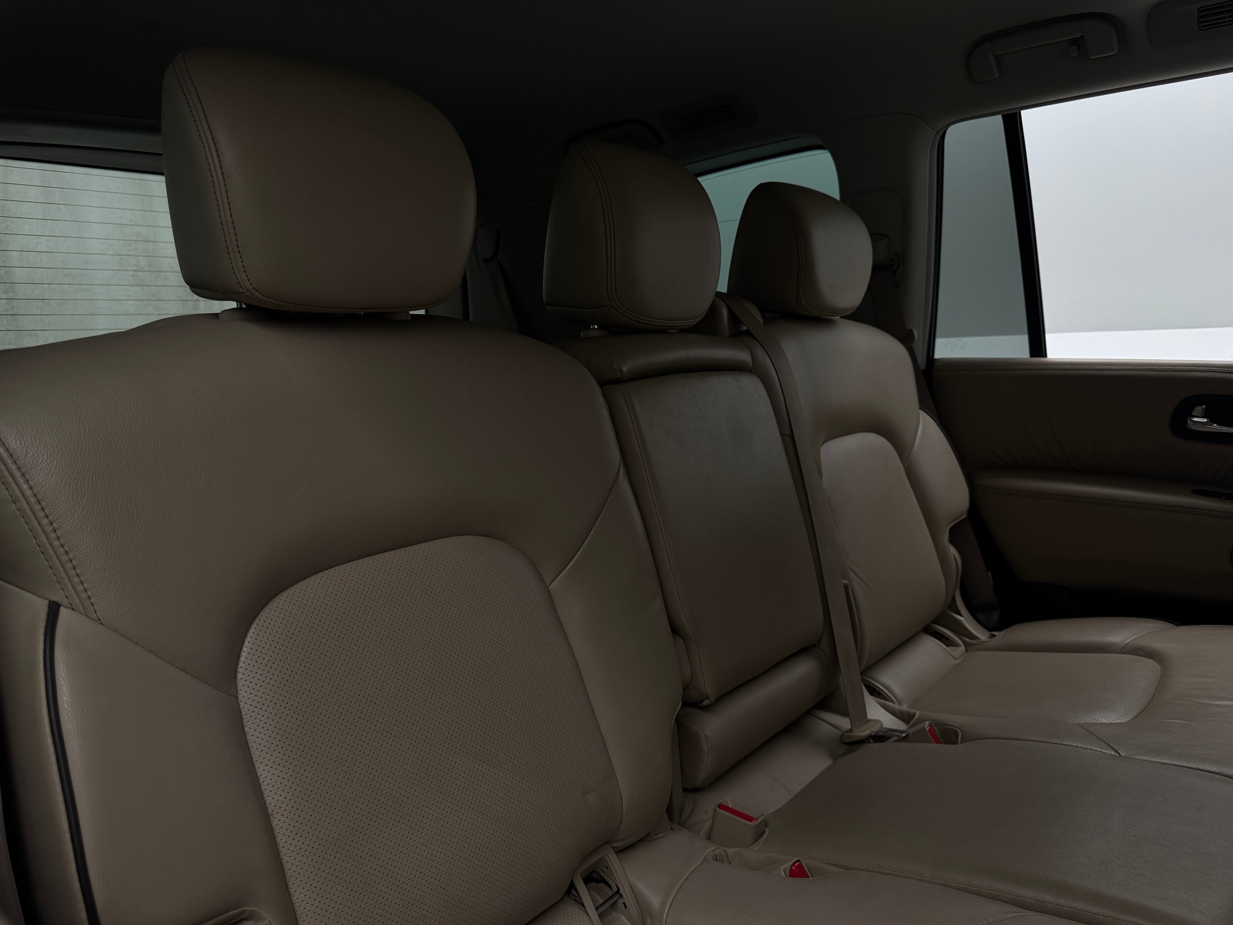 2023 Nissan Armada SL 5