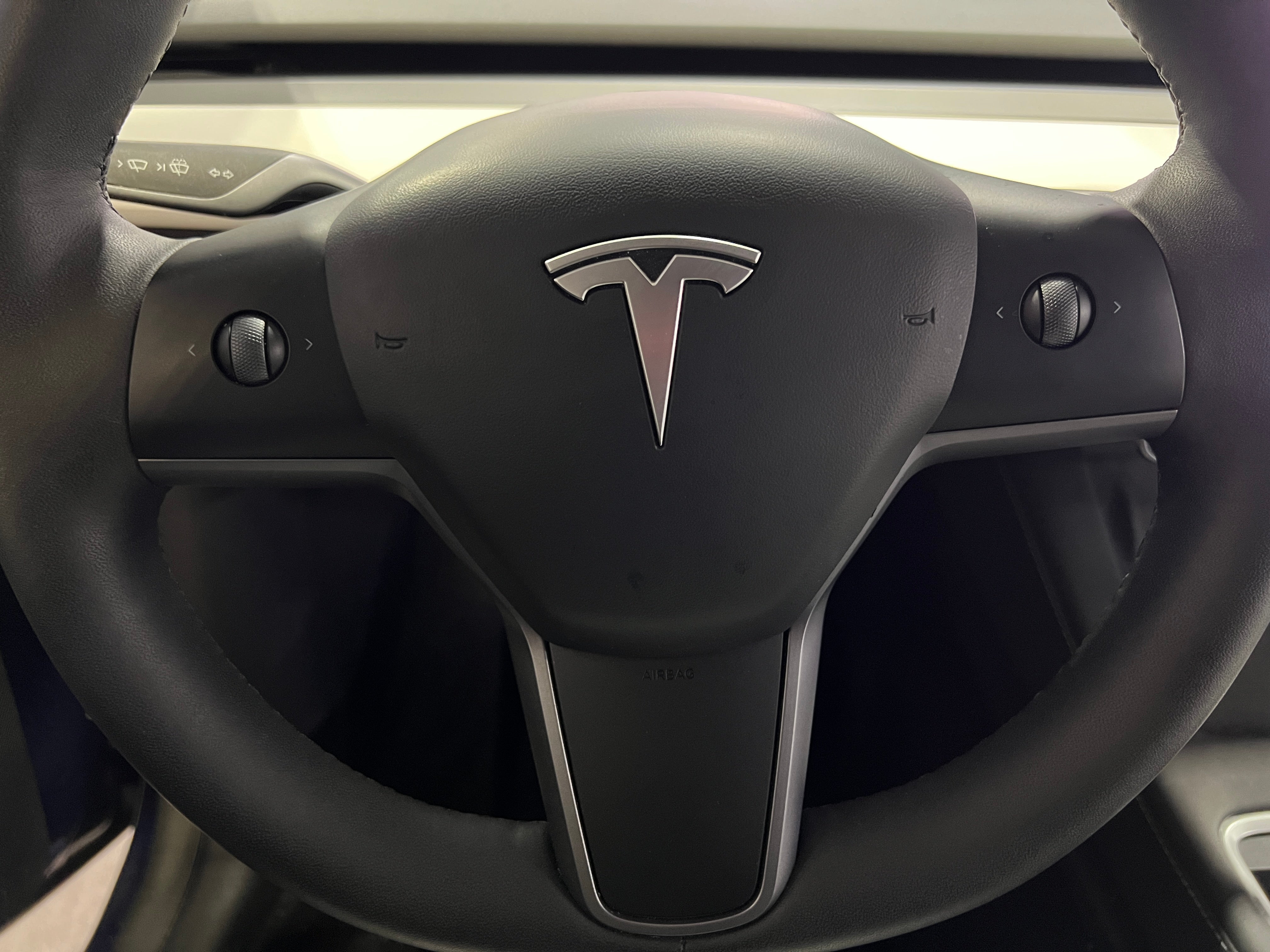 2023 Tesla Model Y Long Range 4