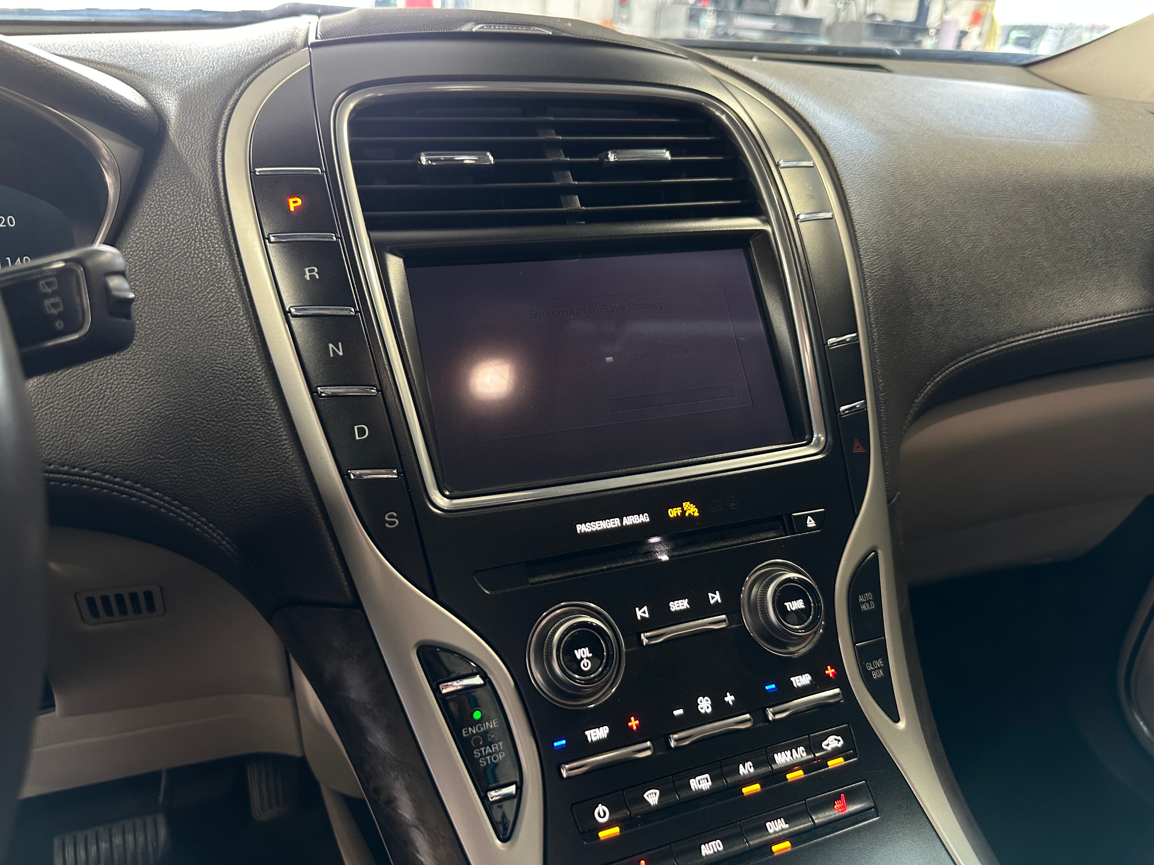 2019 Lincoln Nautilus Select 3