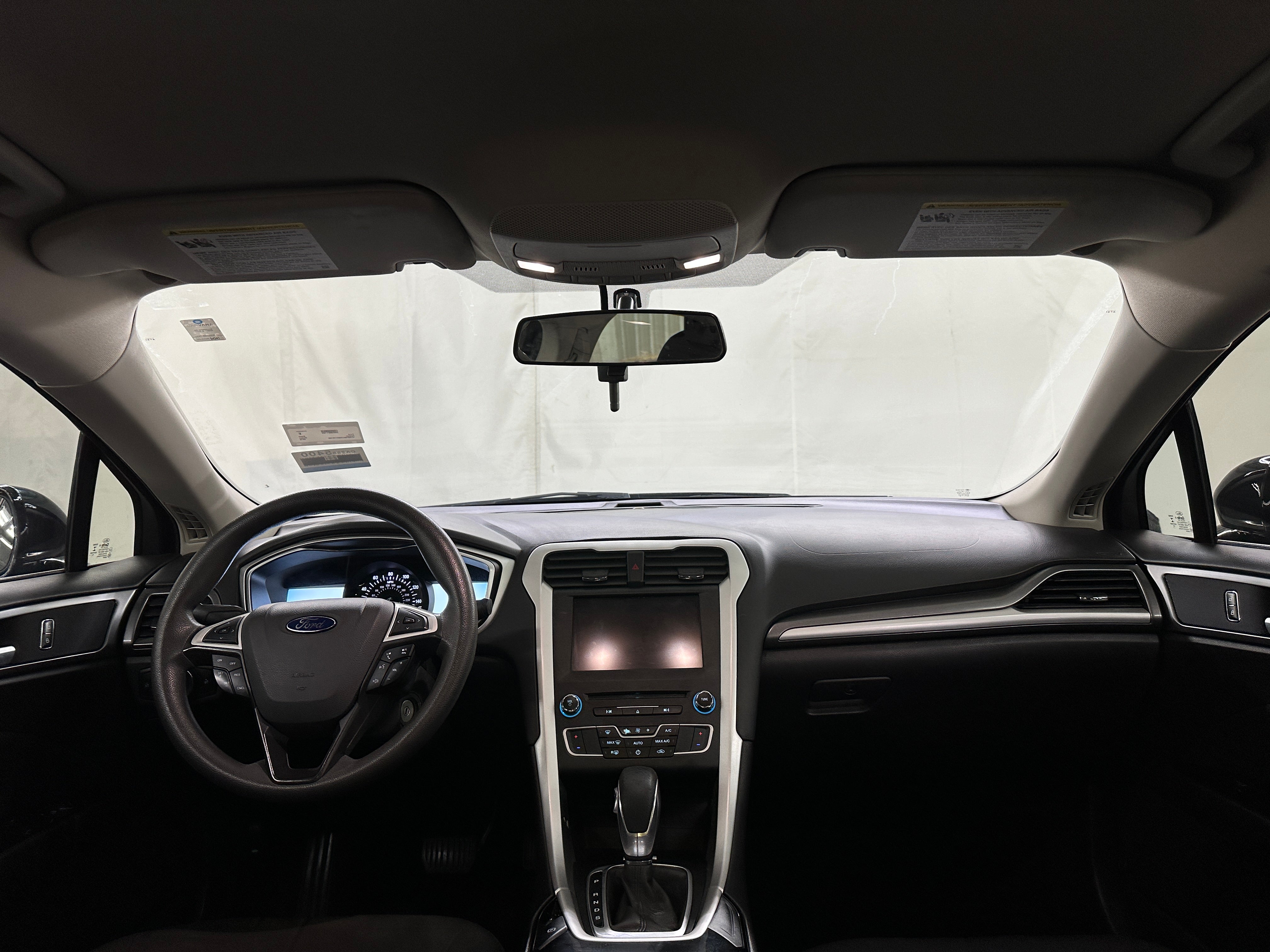 2016 Ford Fusion SE 3