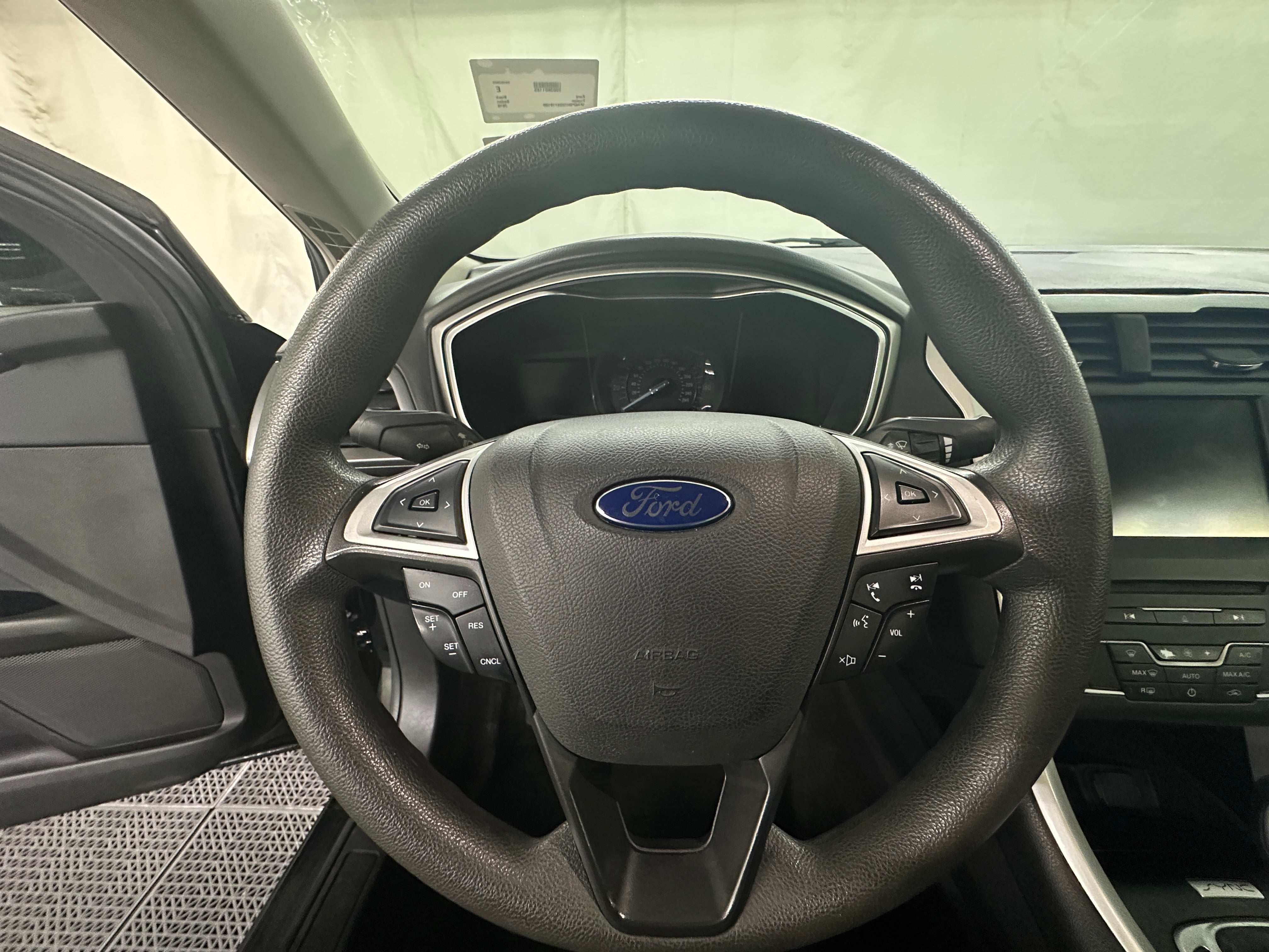 2016 Ford Fusion SE 5