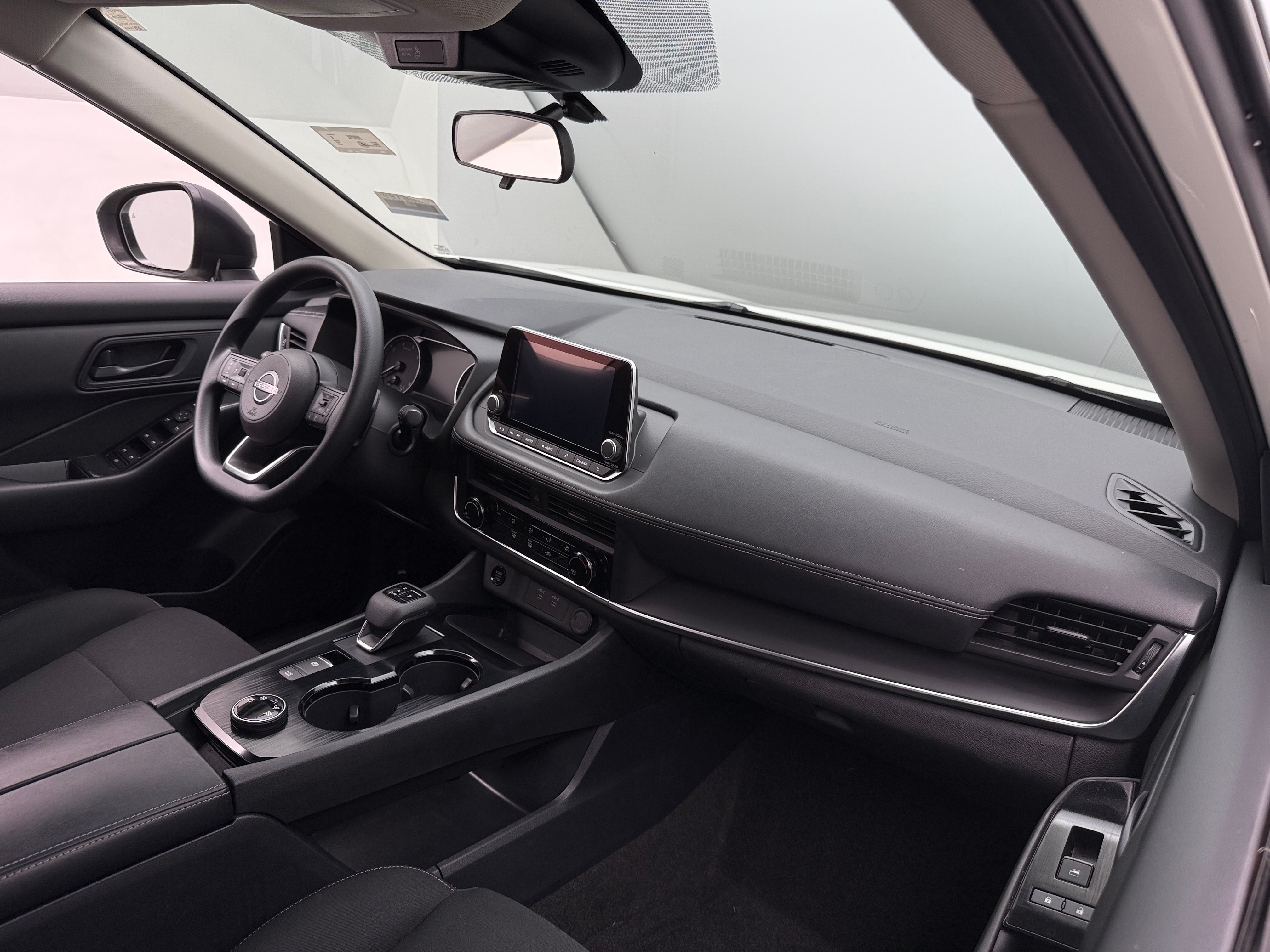 2024 Nissan Rogue S 3