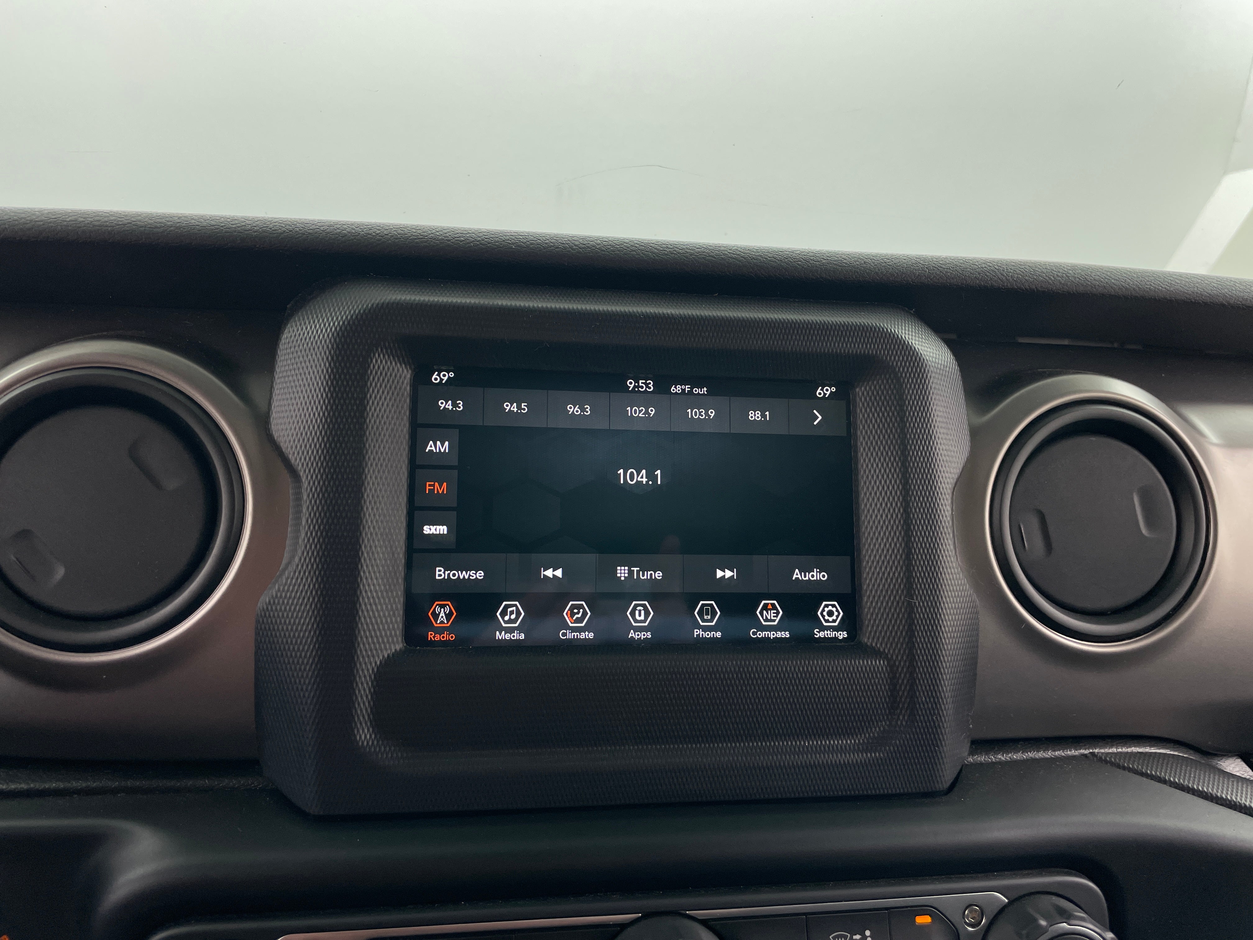 2020 Jeep Wrangler Sport S 3