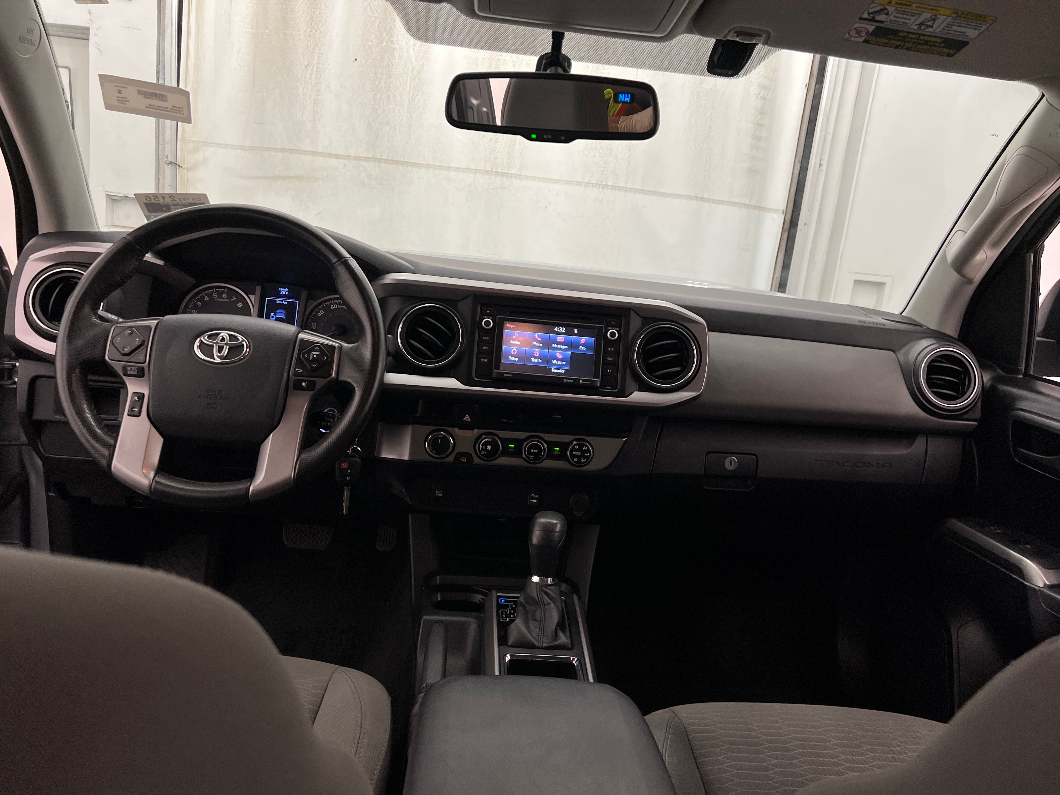 2017 Toyota Tacoma SR5 3