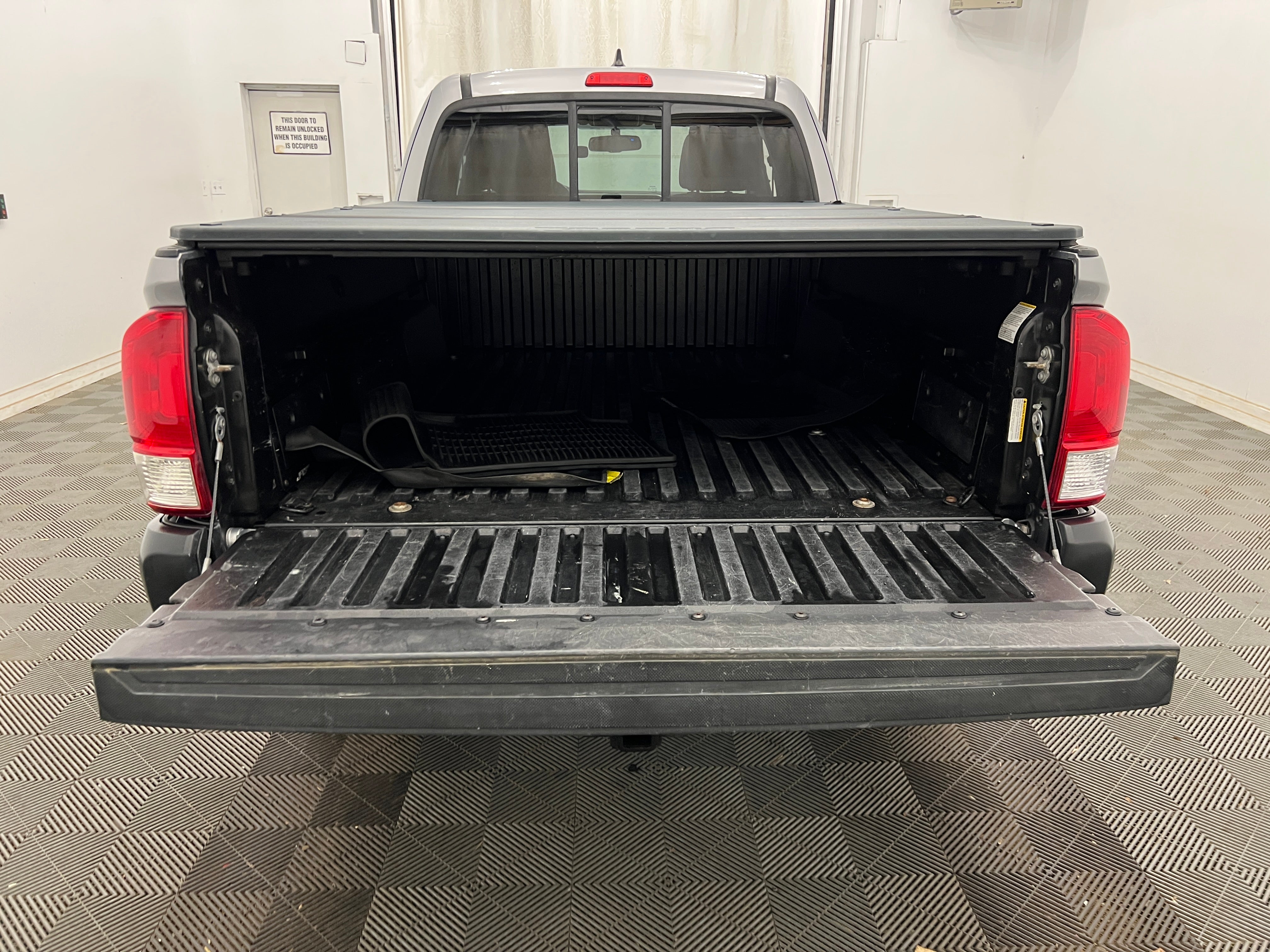 2017 Toyota Tacoma SR5 7