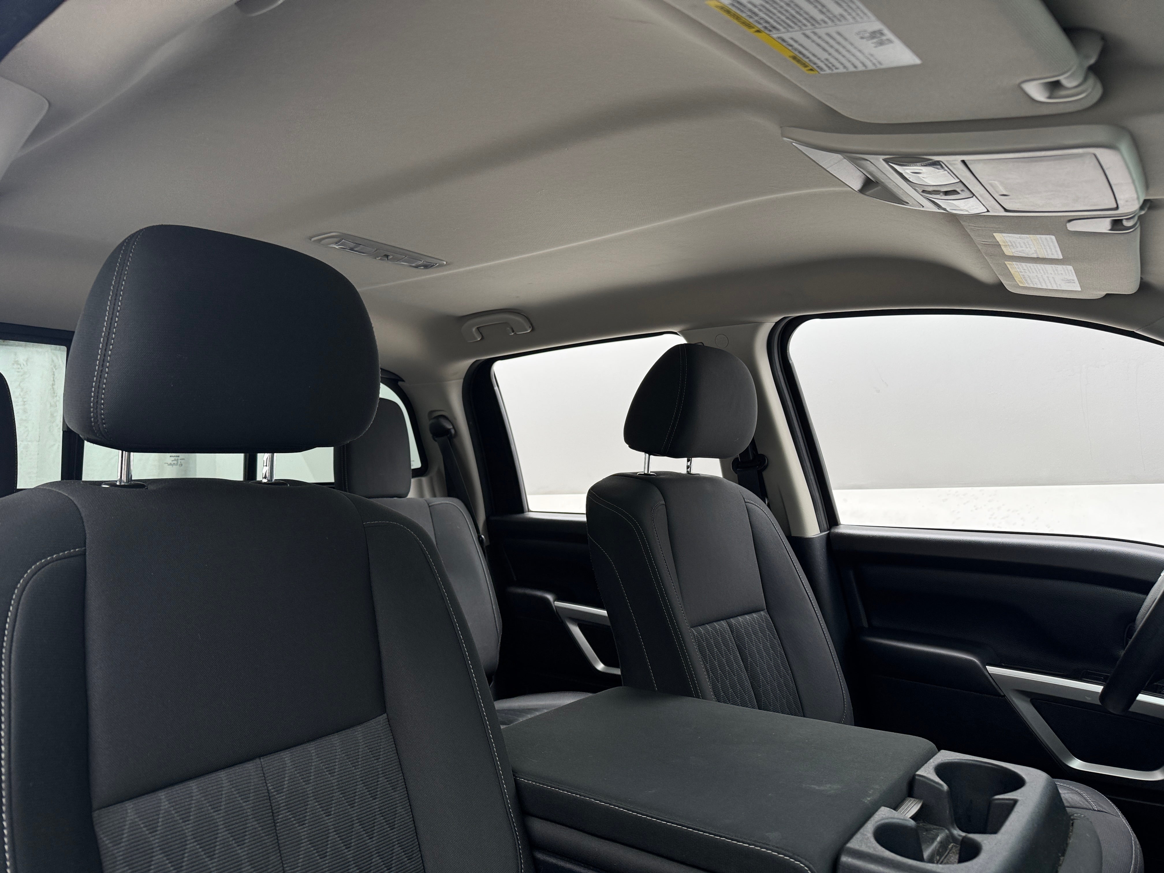 2017 Nissan Titan SV 2