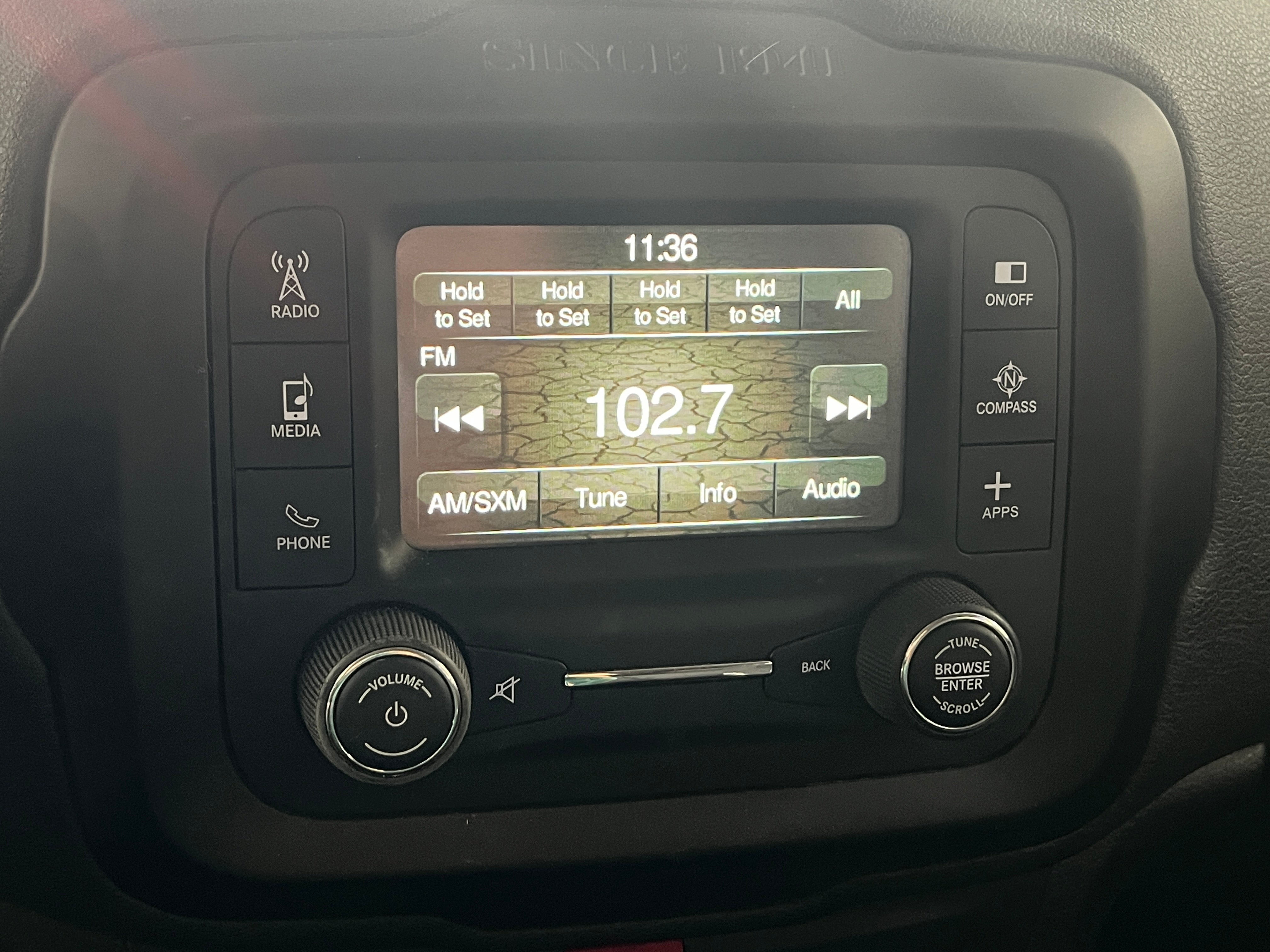 2017 Jeep Renegade Altitude 4