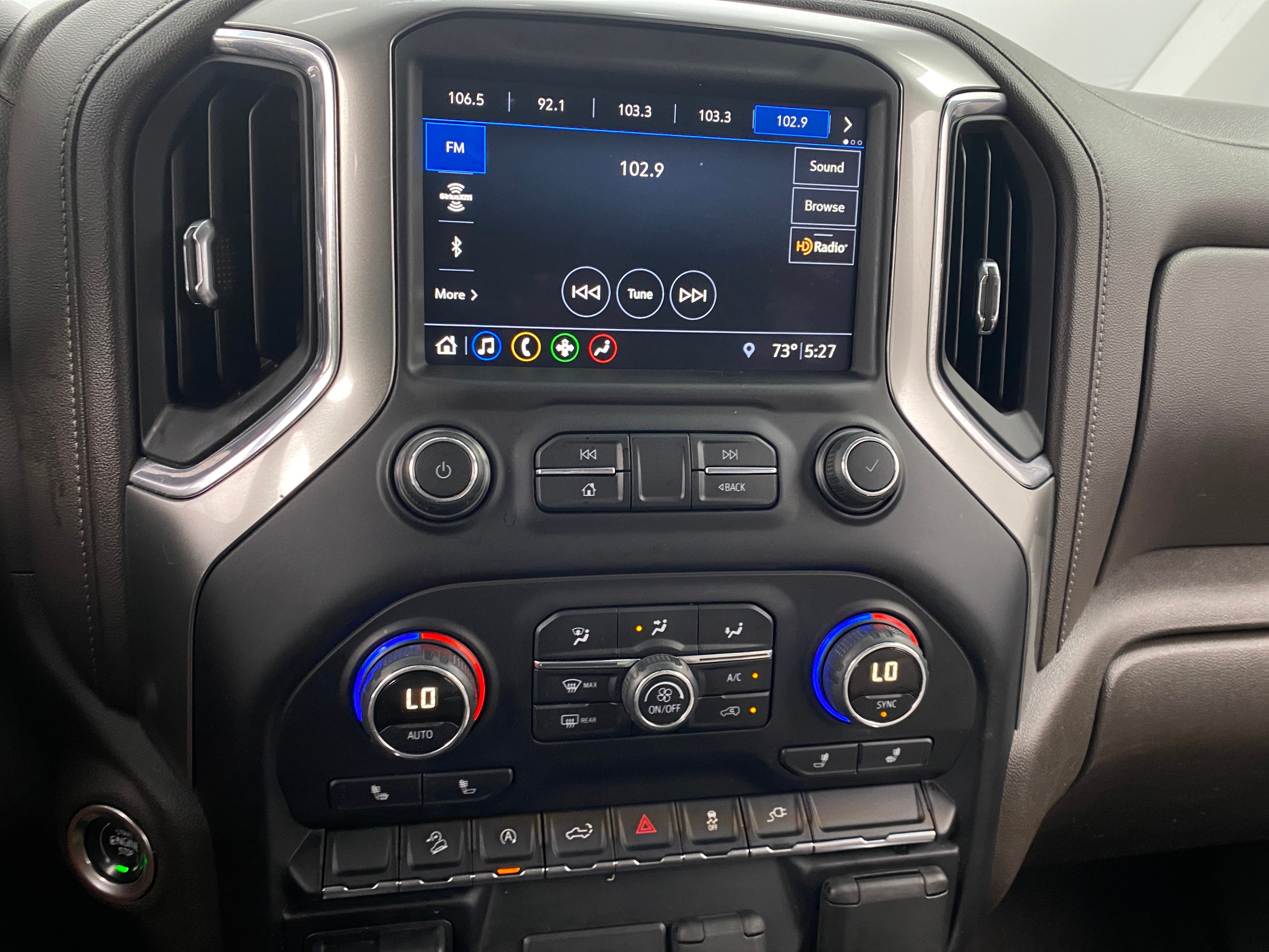 2019 Chevrolet Silverado 1500  3