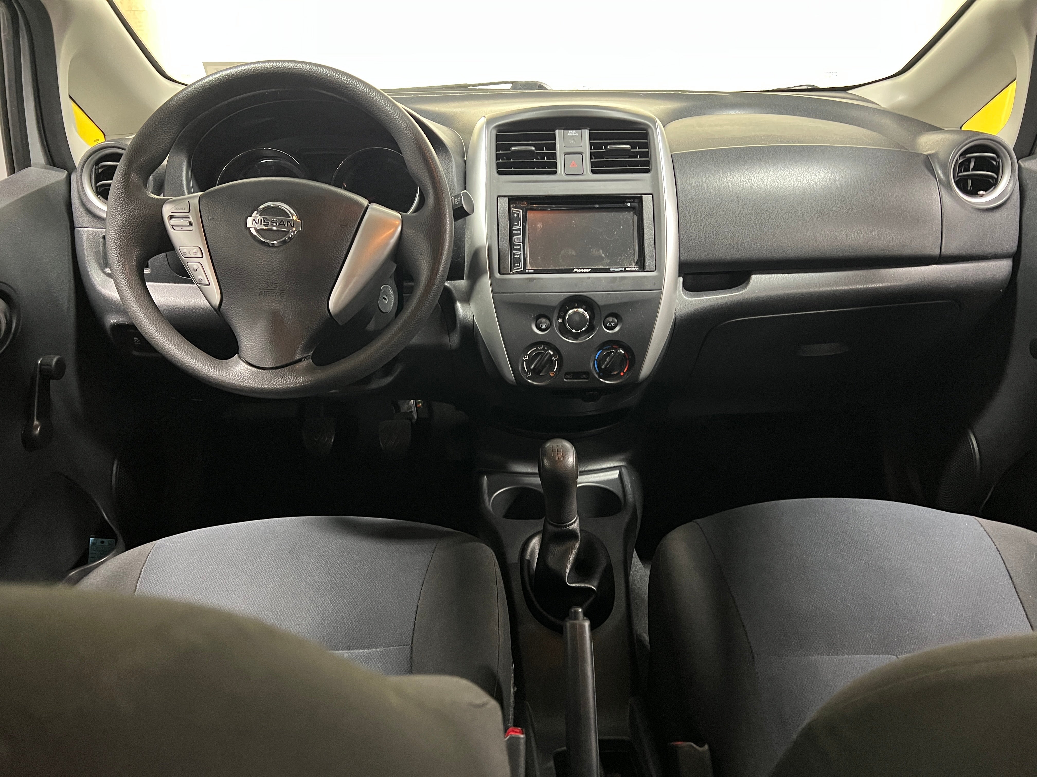2015 Nissan Versa S 3