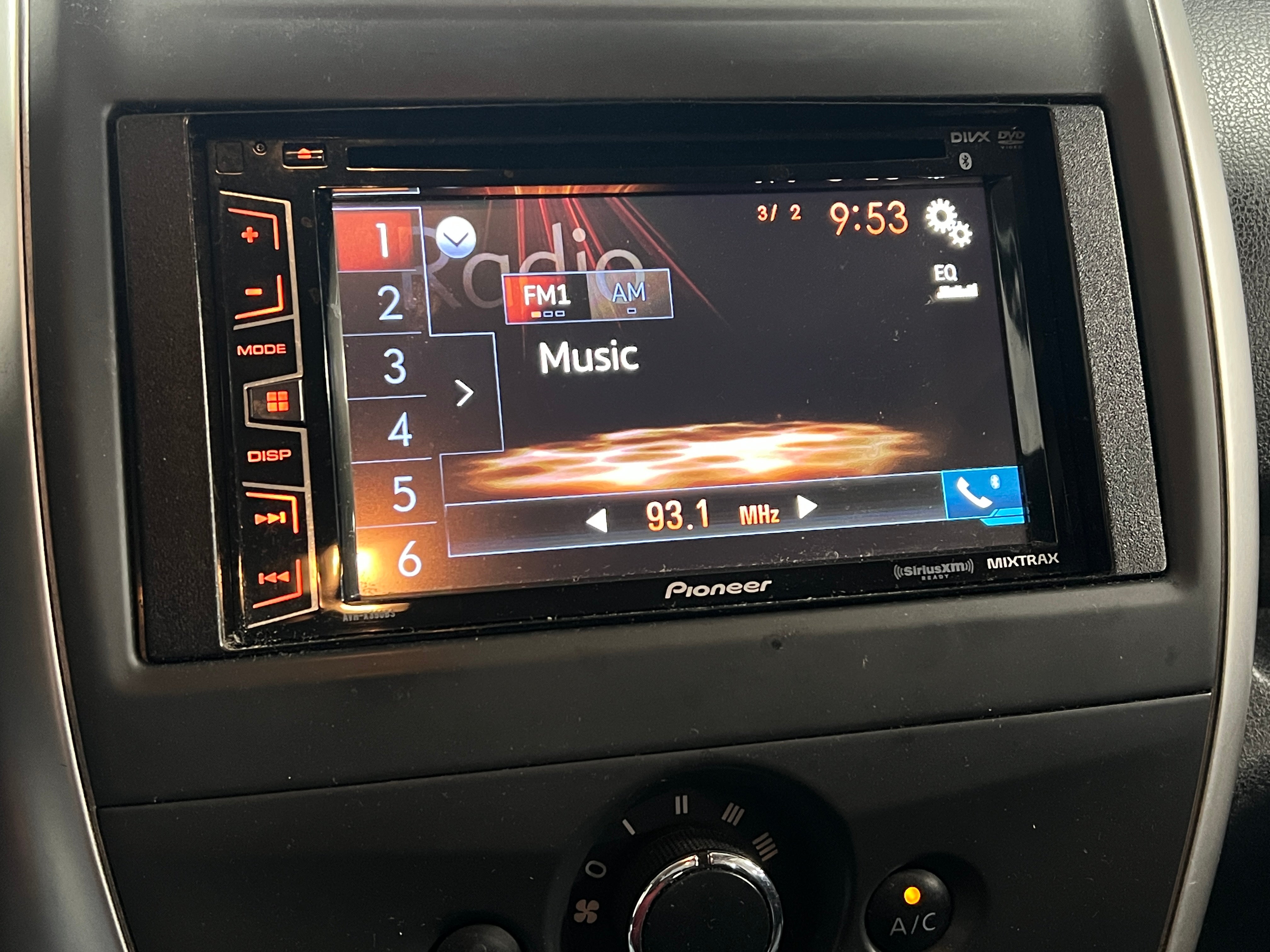 2015 Nissan Versa S 4