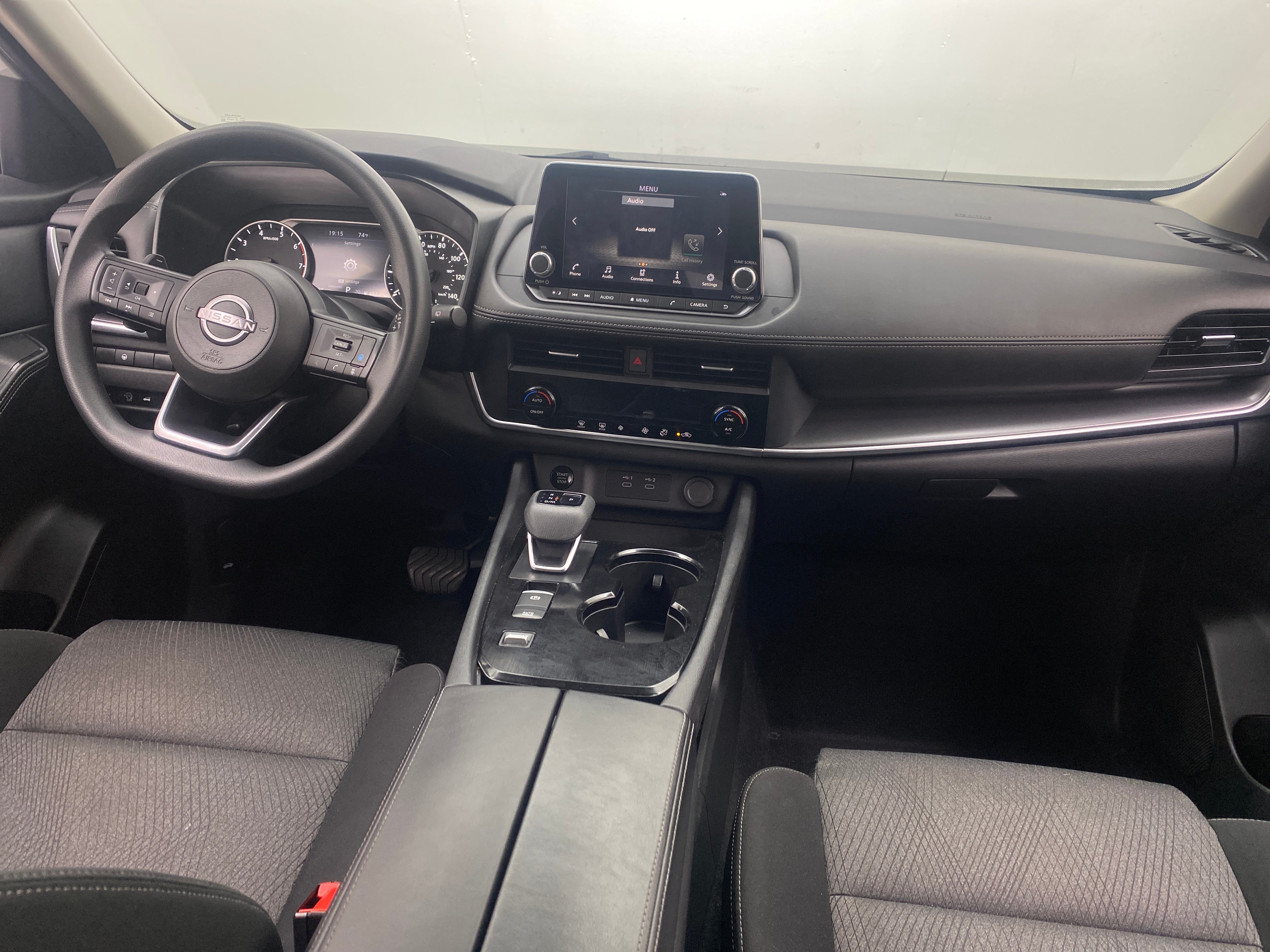 2024 Nissan Rogue SV 3