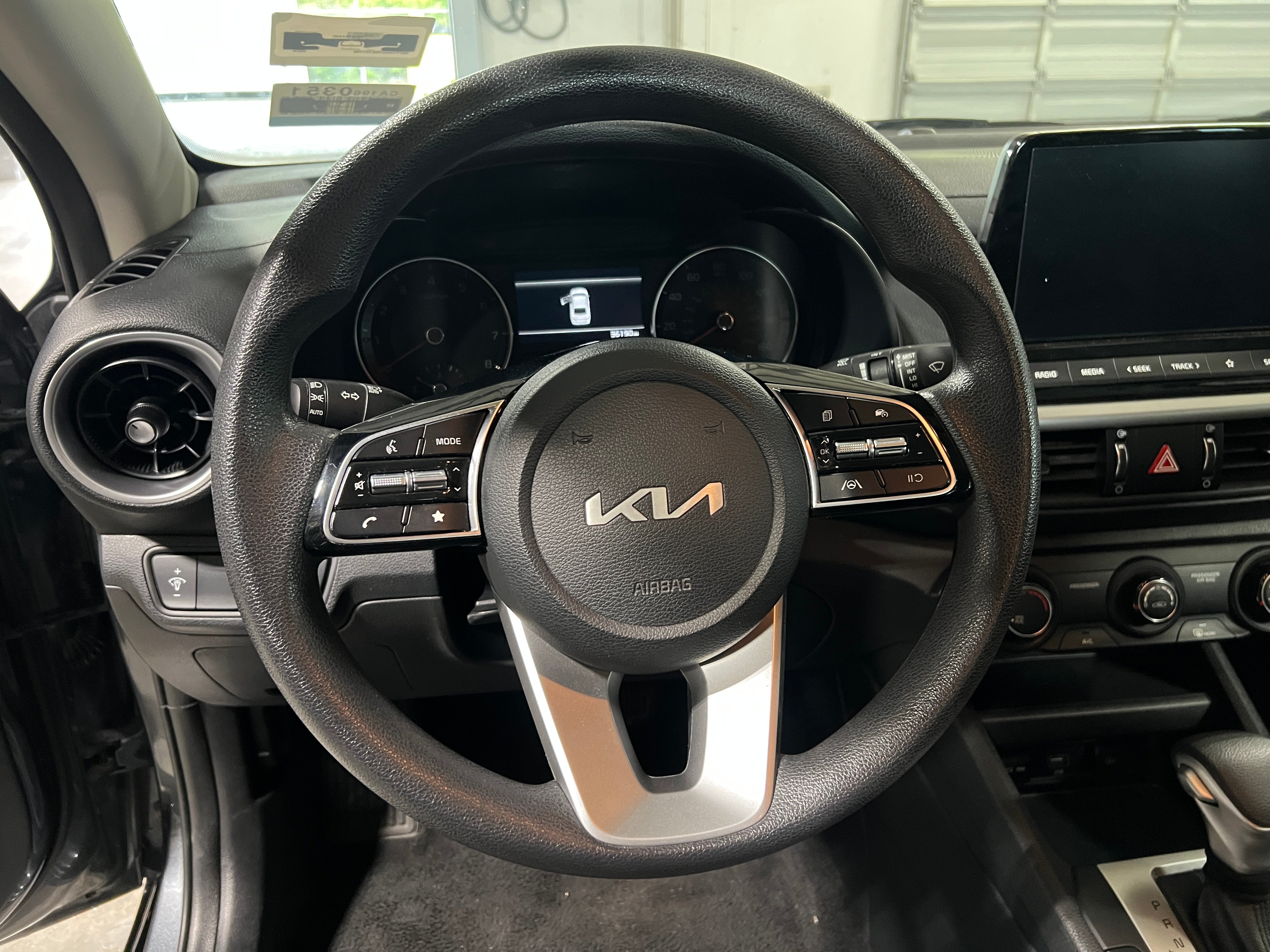 2024 Kia Forte LXS 5