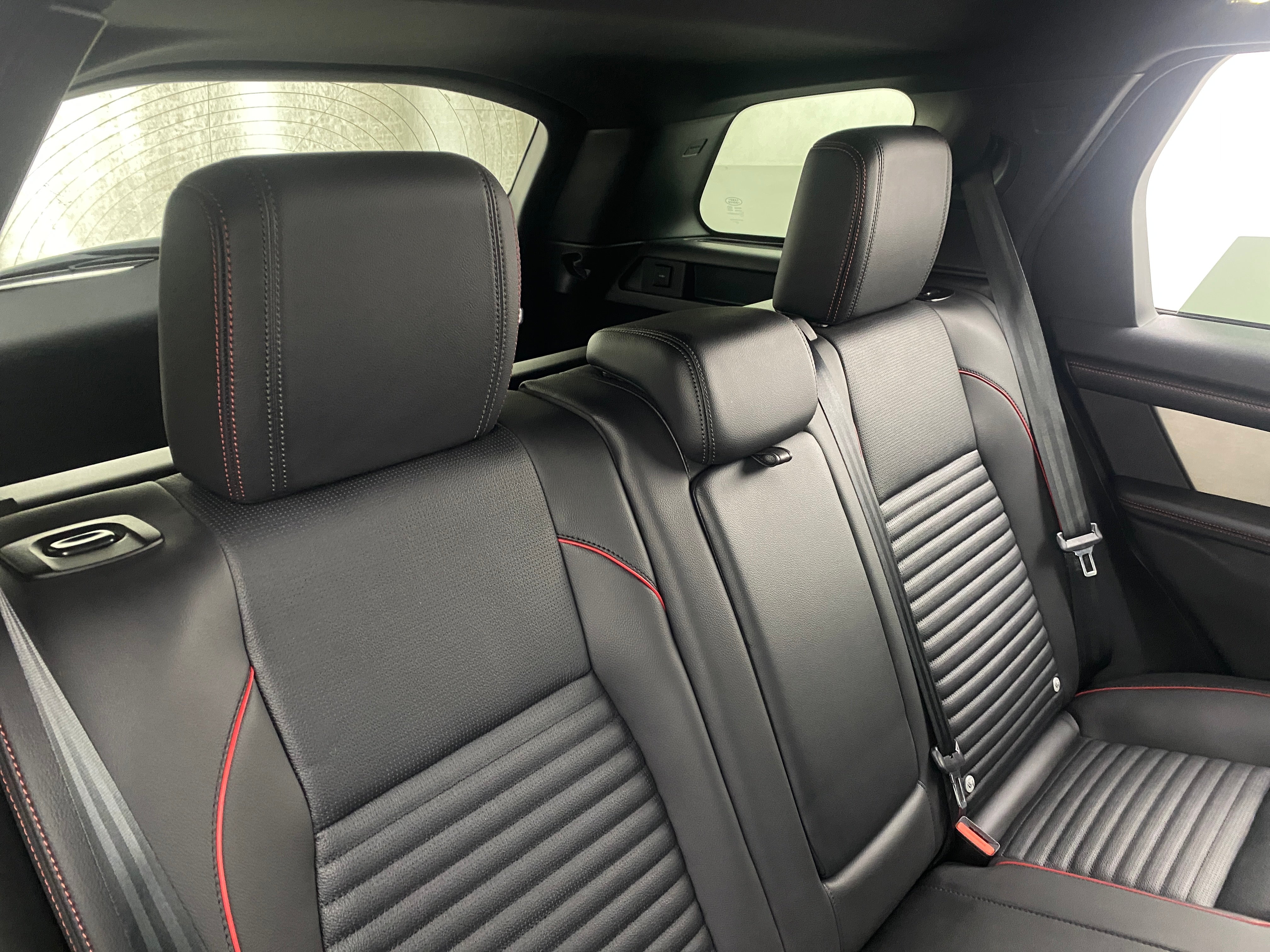 2023 Land Rover Discovery Sport R-Dynamic SE 5
