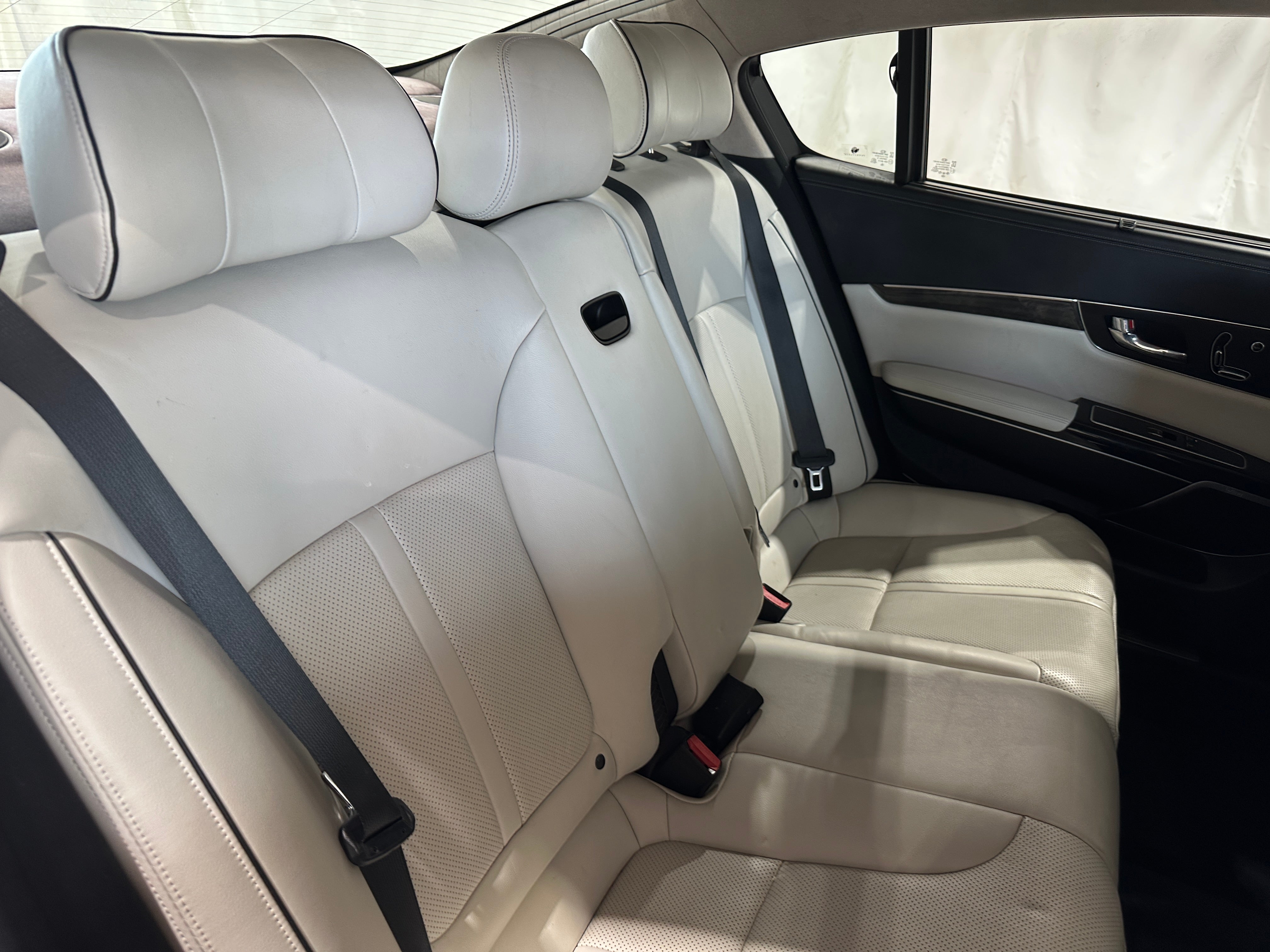 2015 Kia K900 Luxury 5