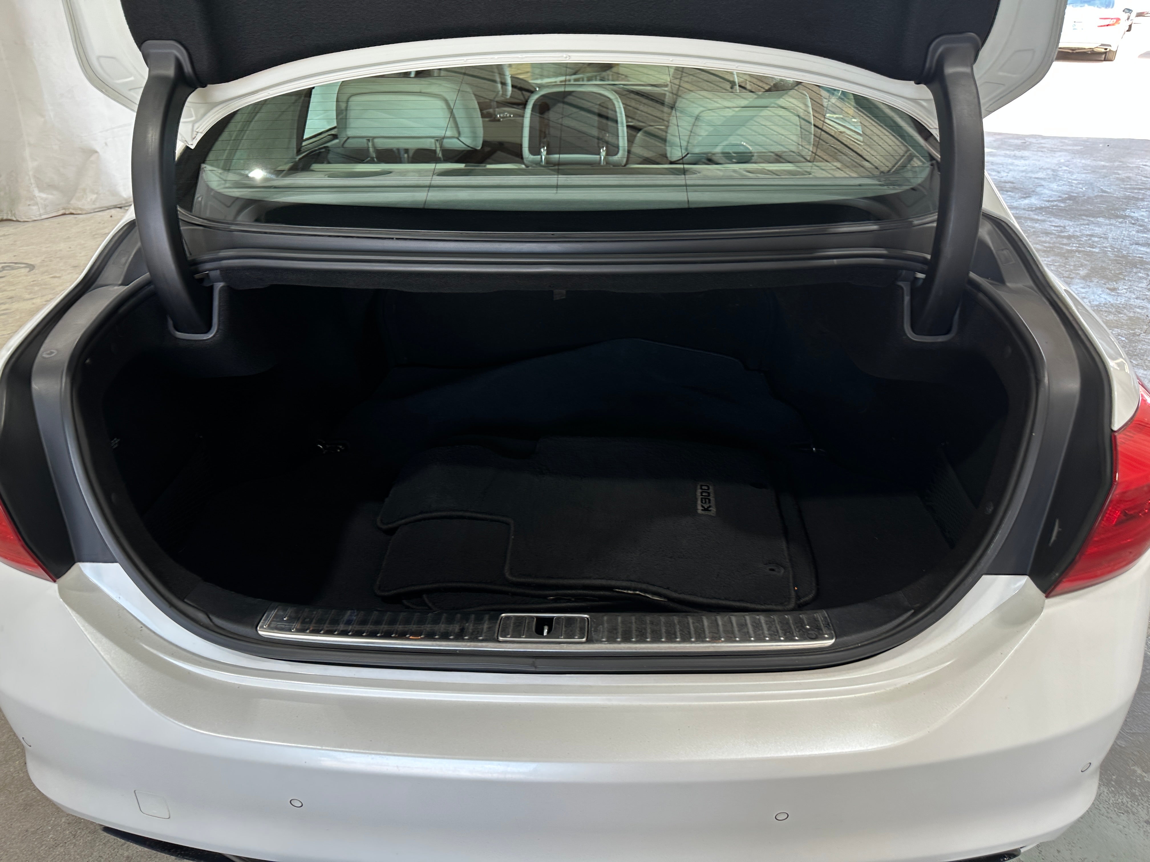2015 Kia K900 Luxury 6