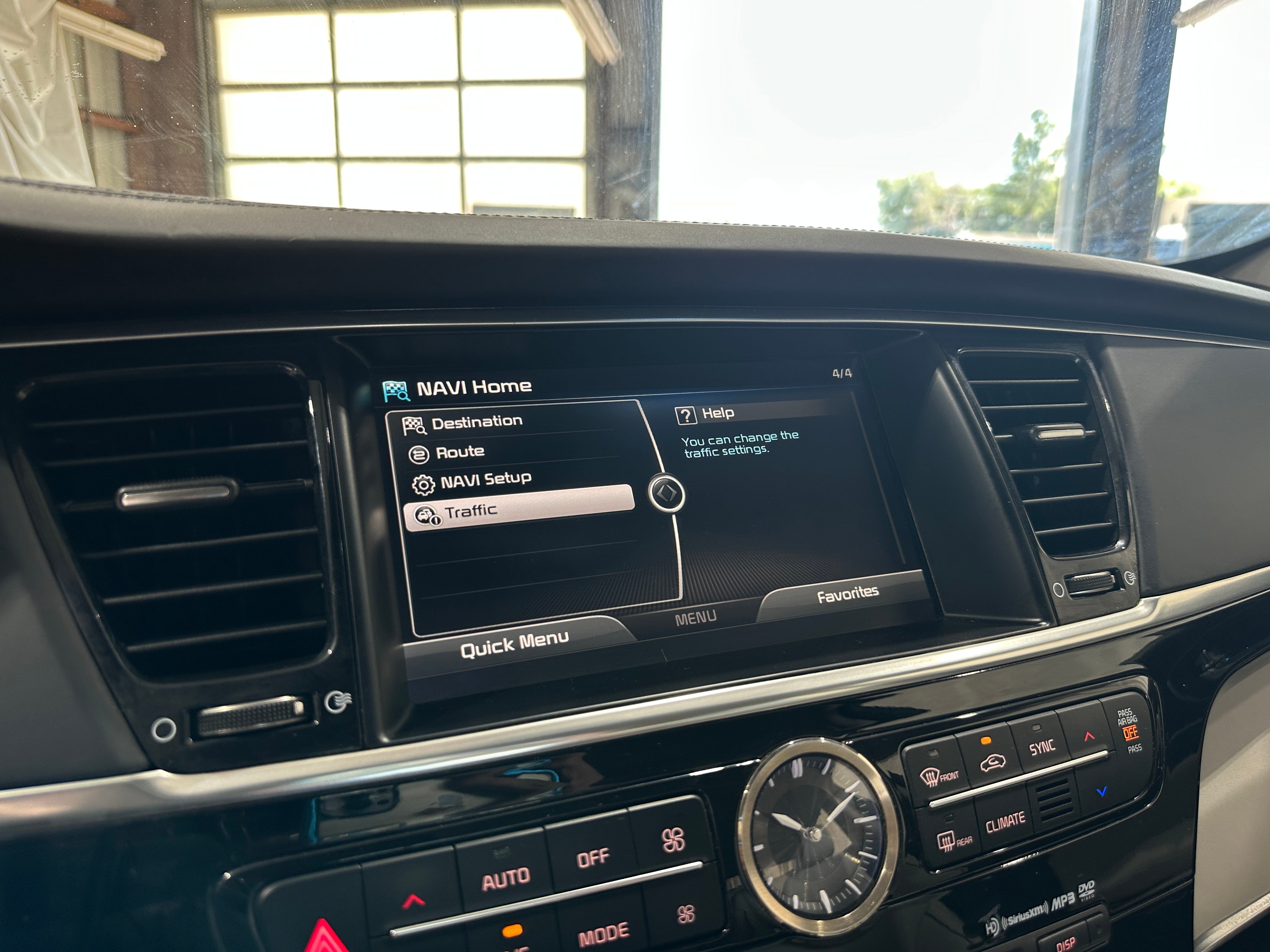2015 Kia K900 Luxury 3