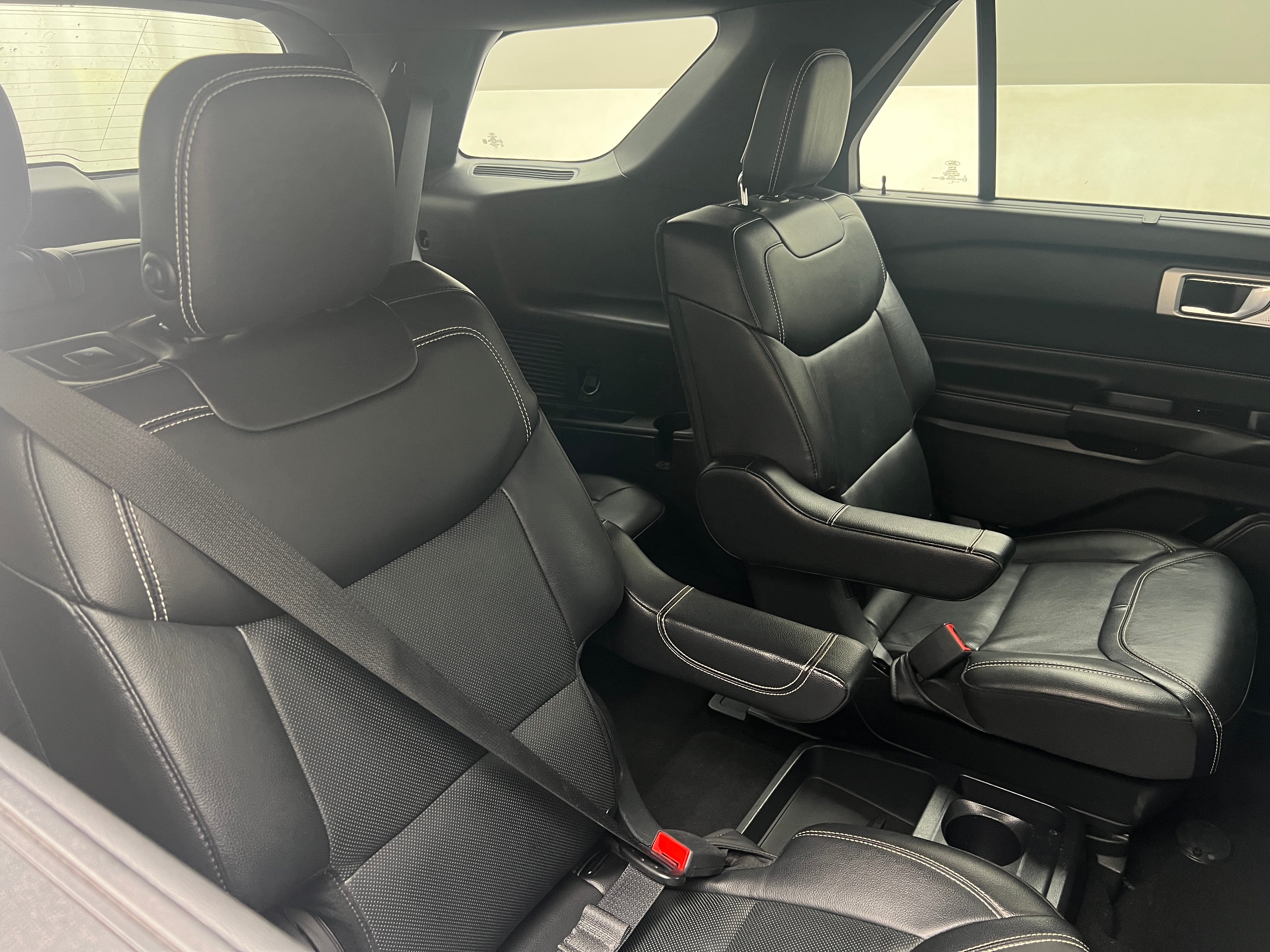 2020 Ford Explorer ST 5