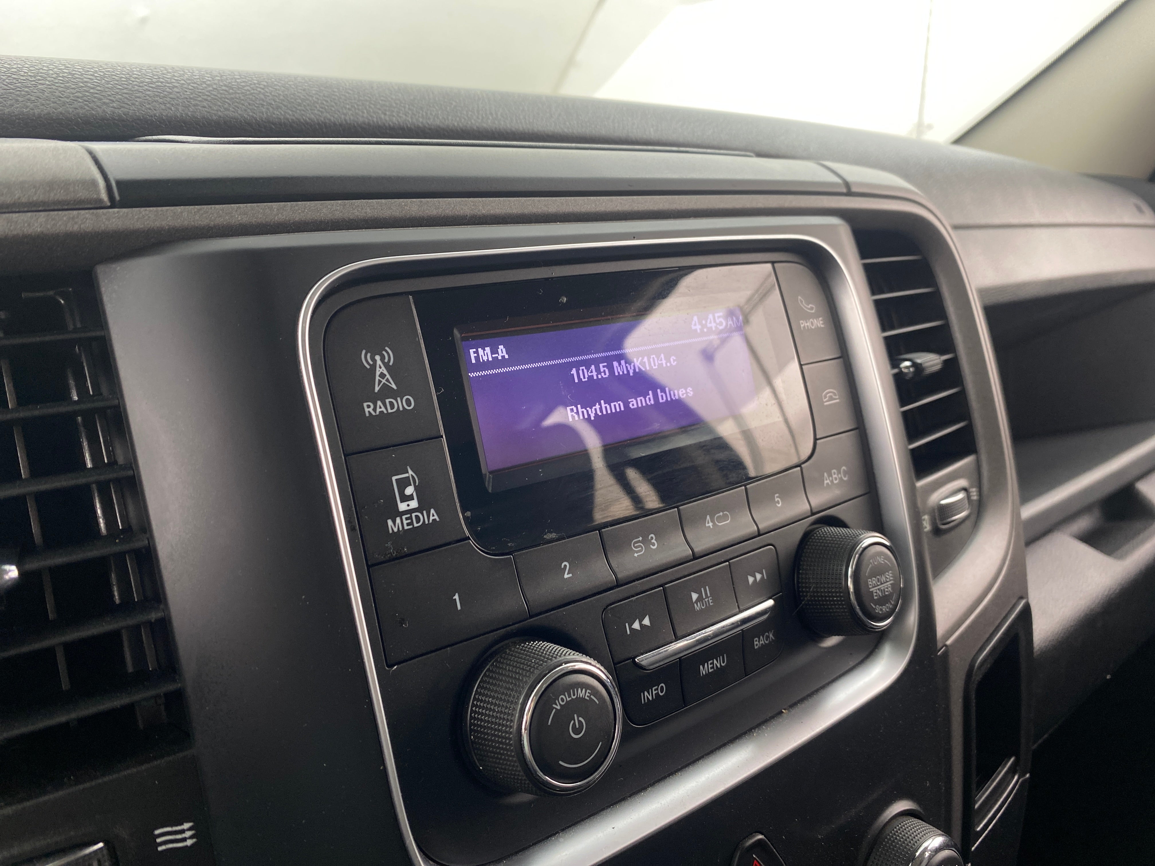 2020 RAM 1500 Classic Tradesman 4