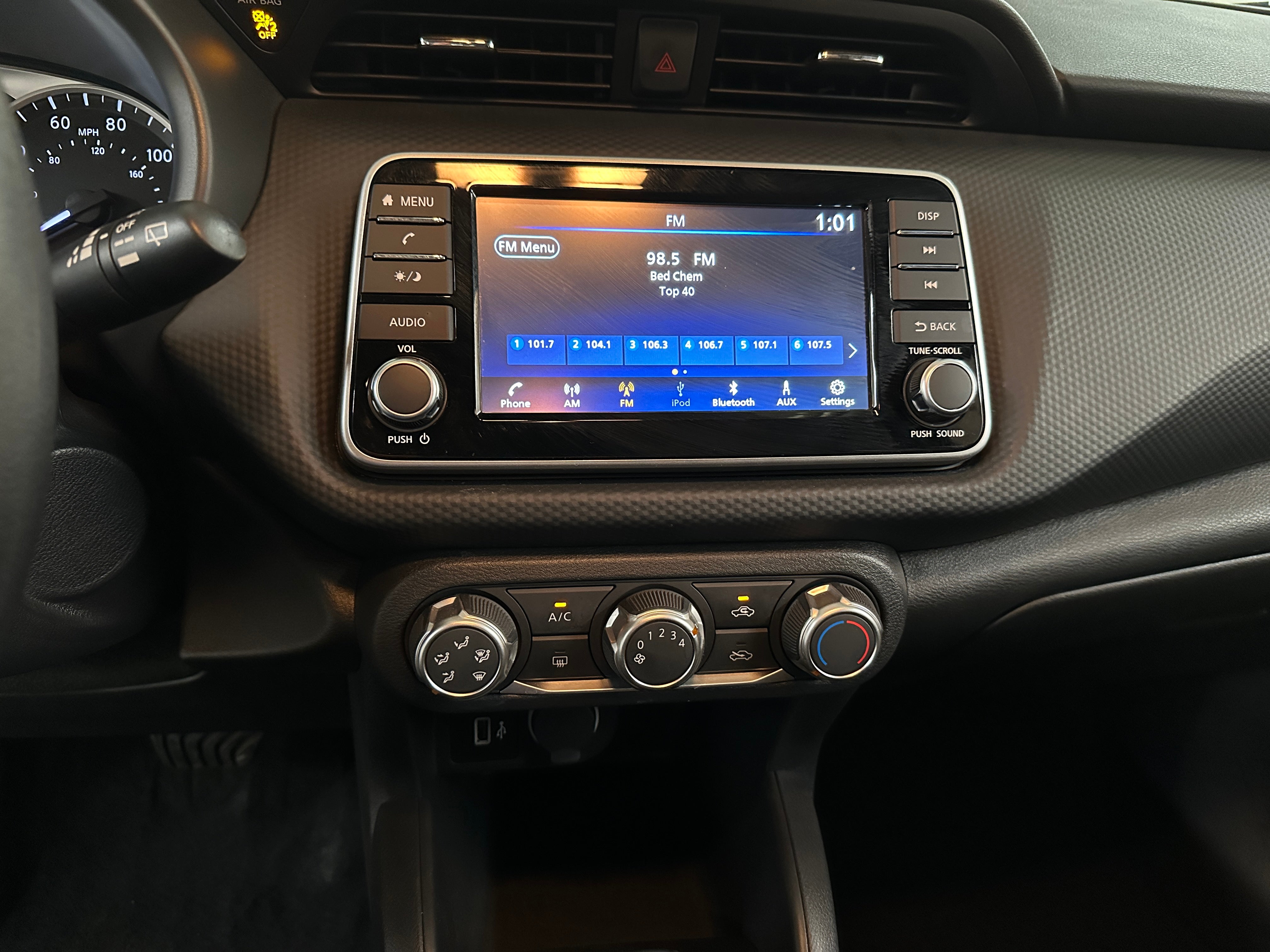 2024 Nissan Kicks S 4