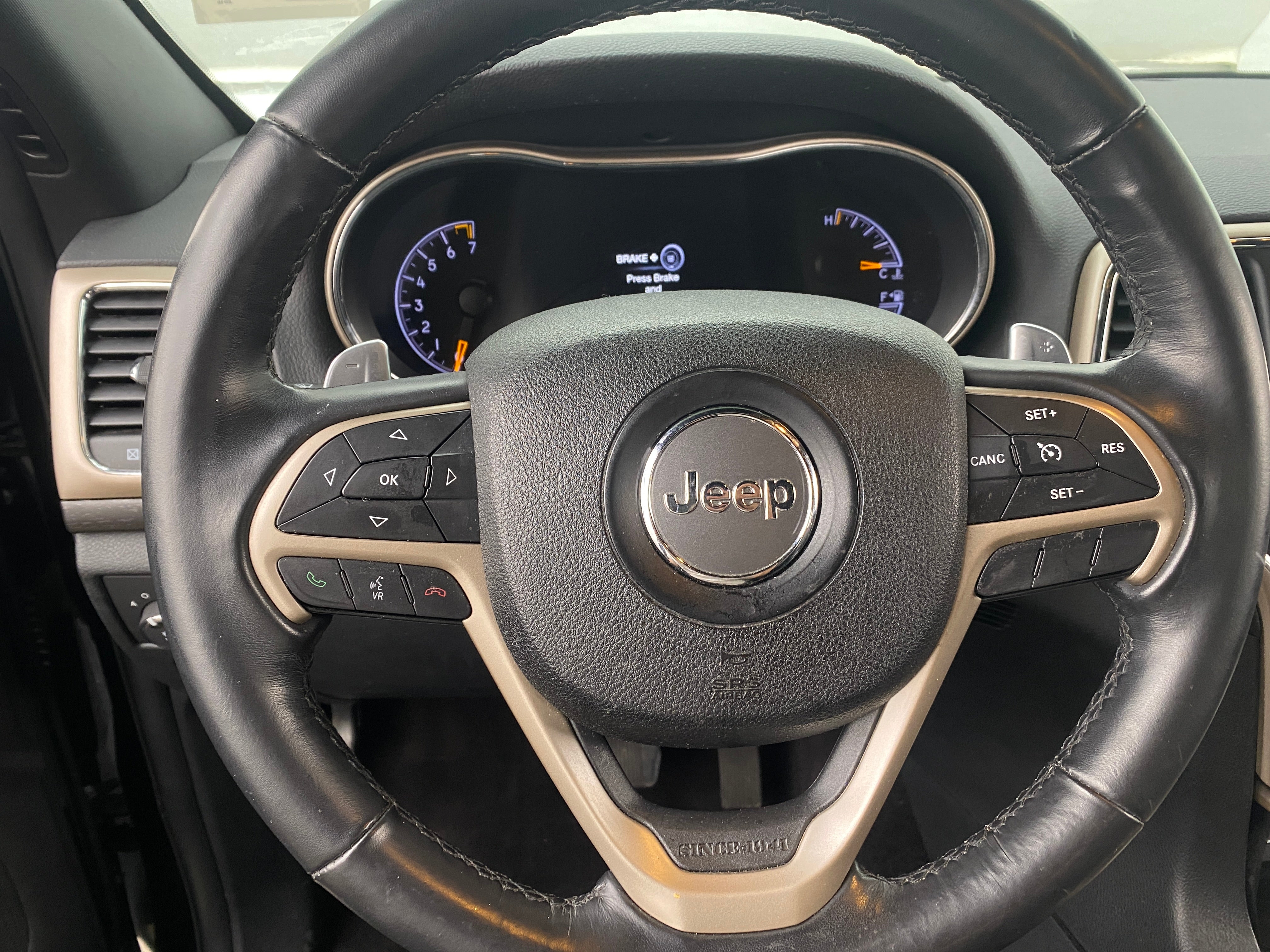 2016 Jeep Grand Cherokee Laredo 4