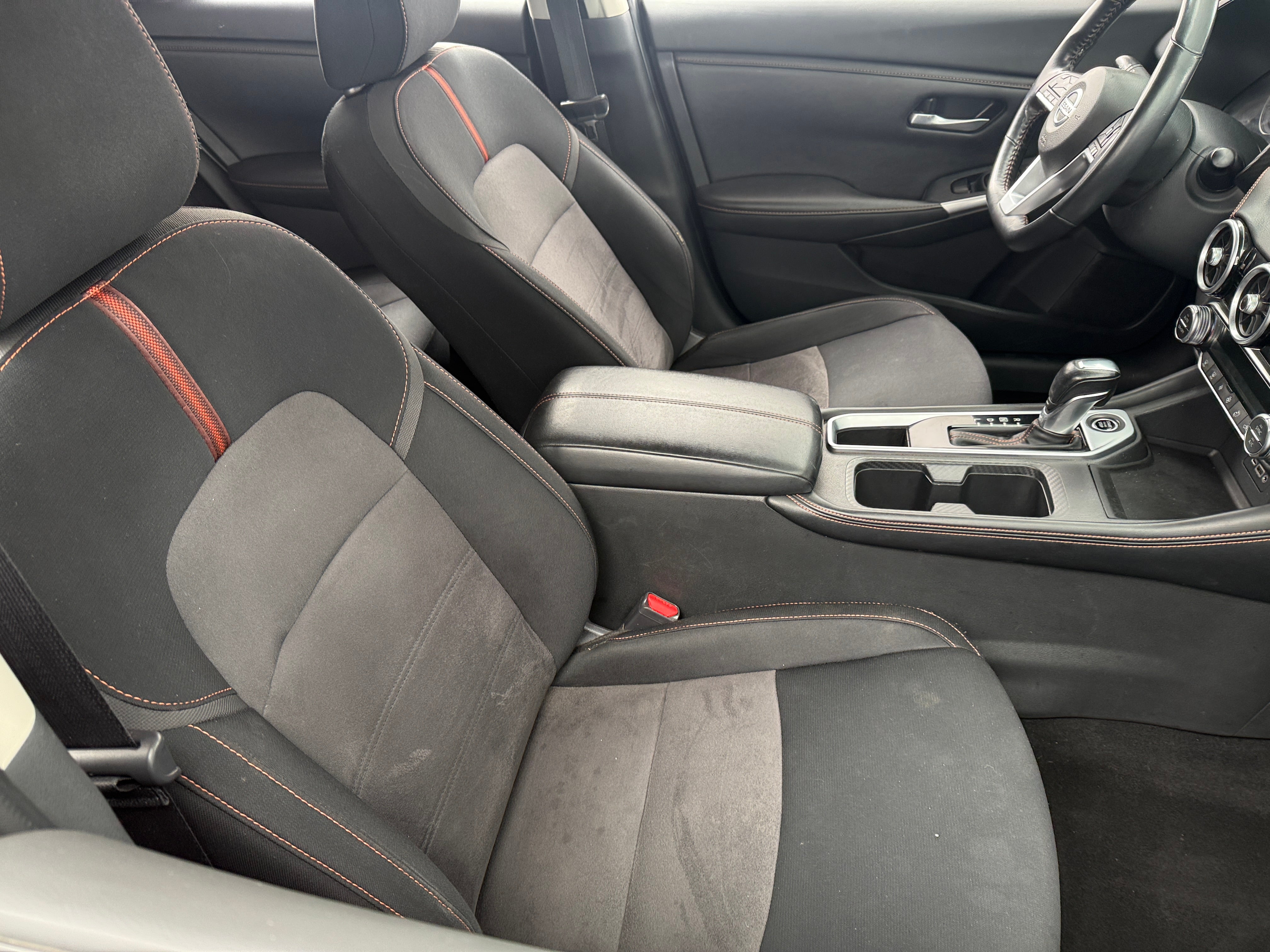 2022 Nissan Sentra SR 2