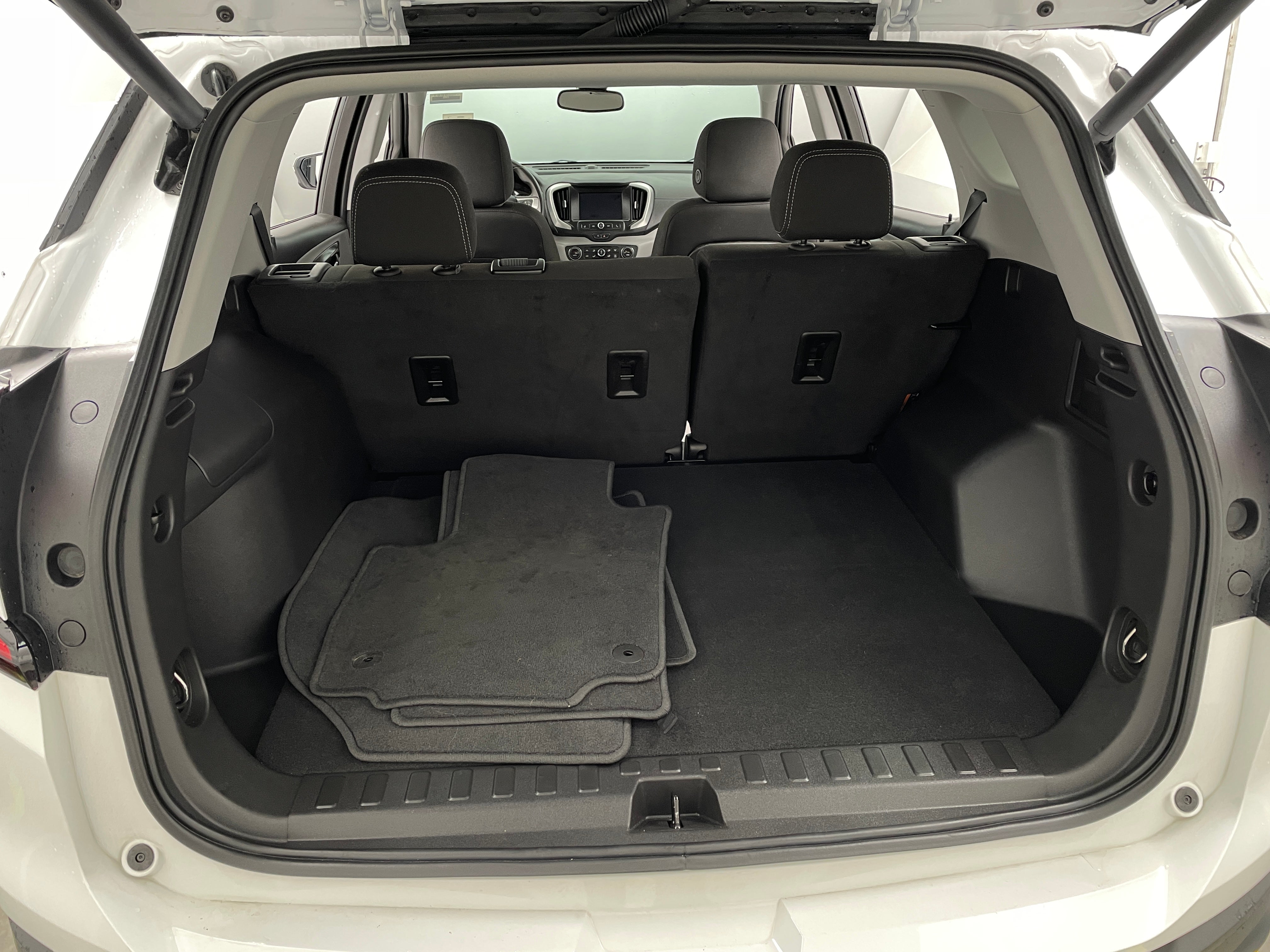 2023 GMC Terrain SLE 7