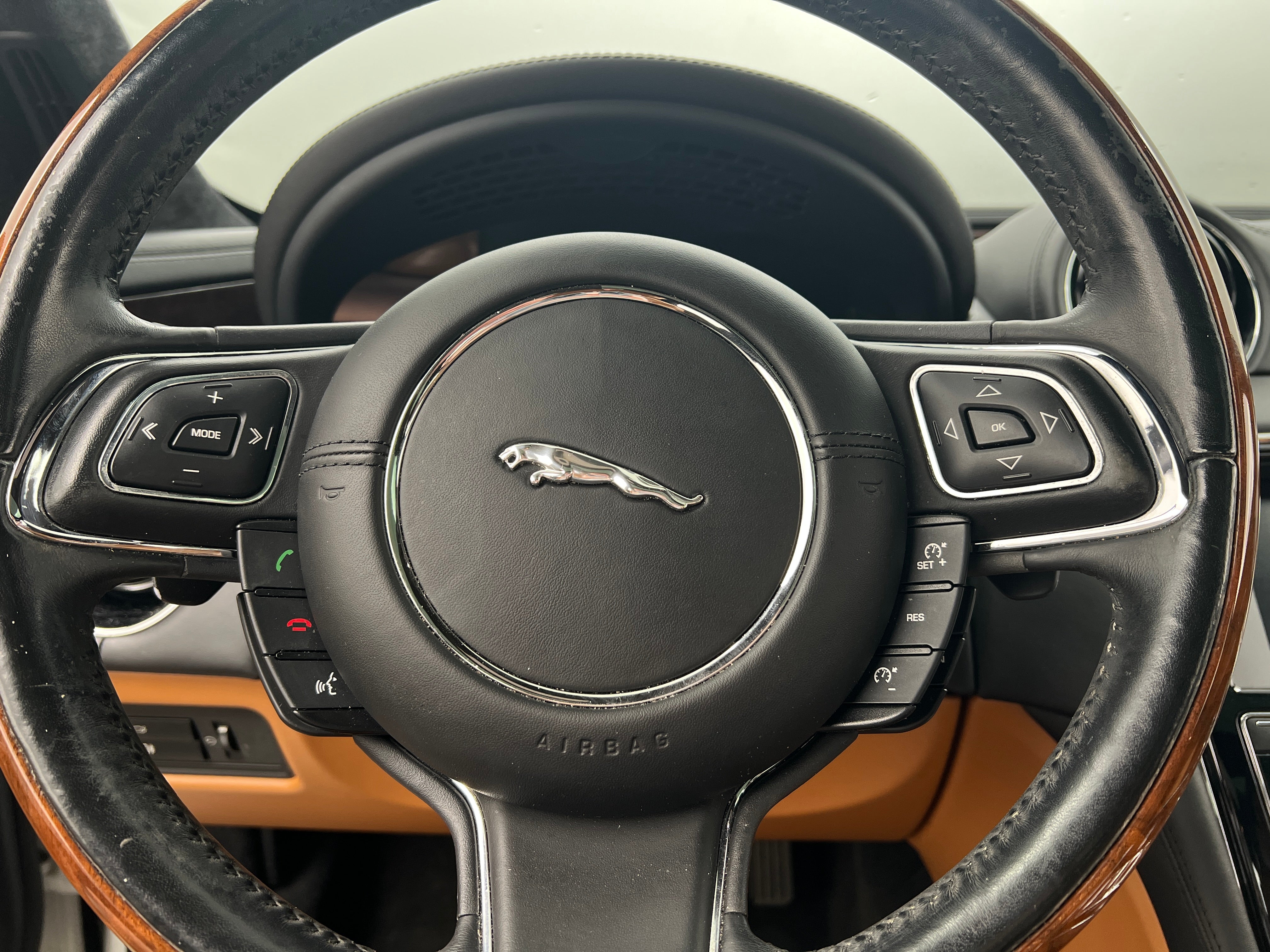 2017 Jaguar XJ XJL Portfolio 4