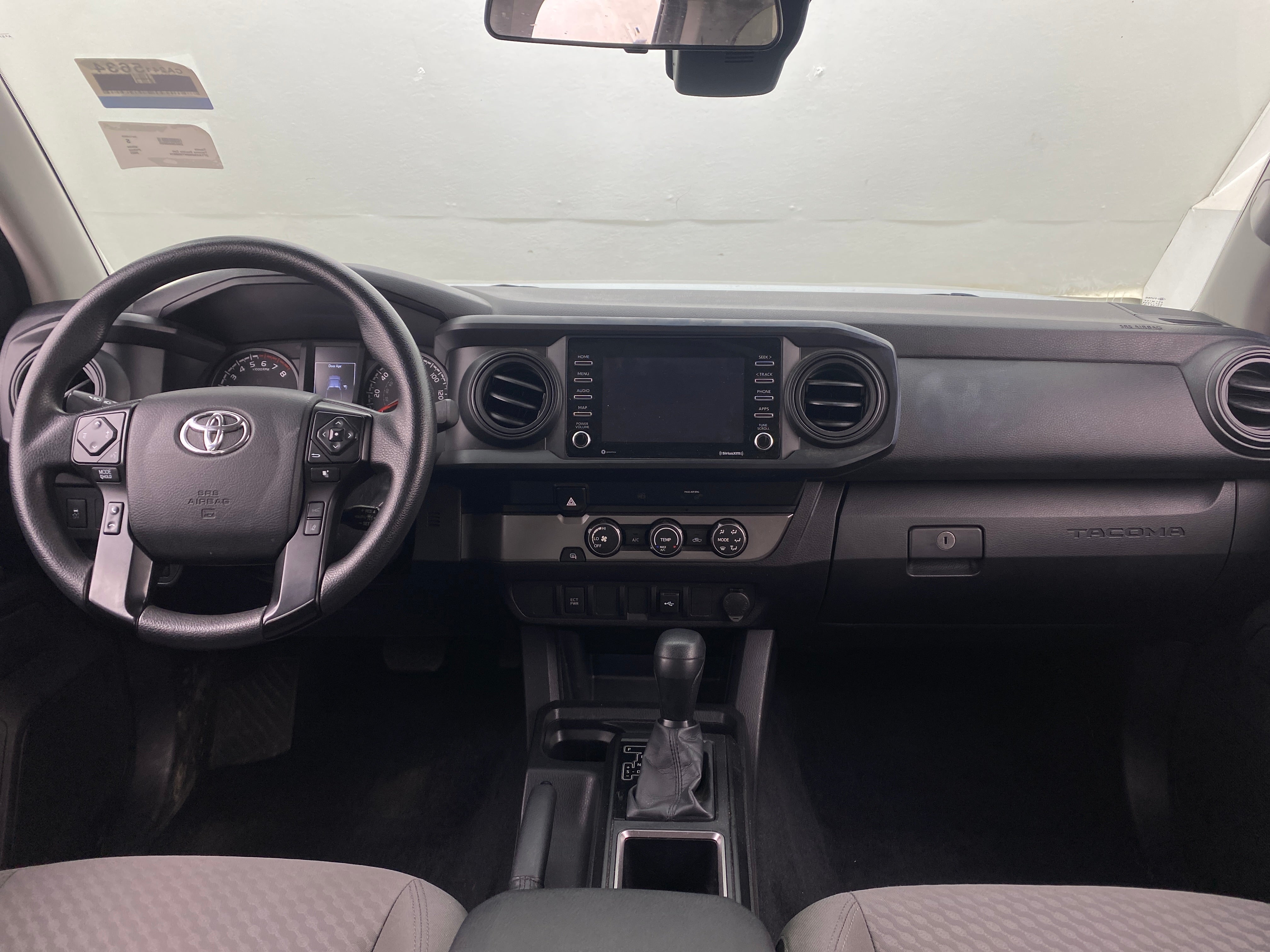 2022 Toyota Tacoma SR5 3