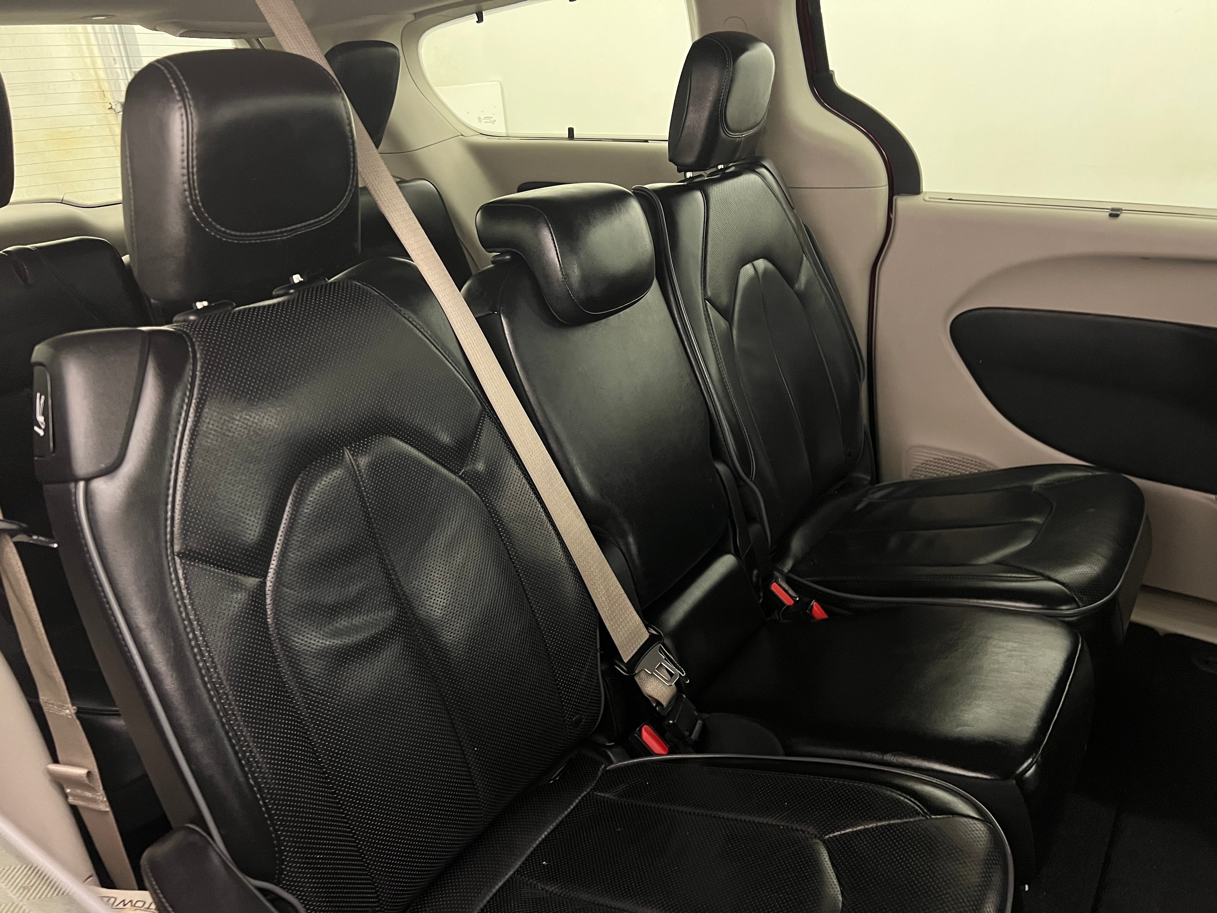 2018 Chrysler Pacifica Limited 5