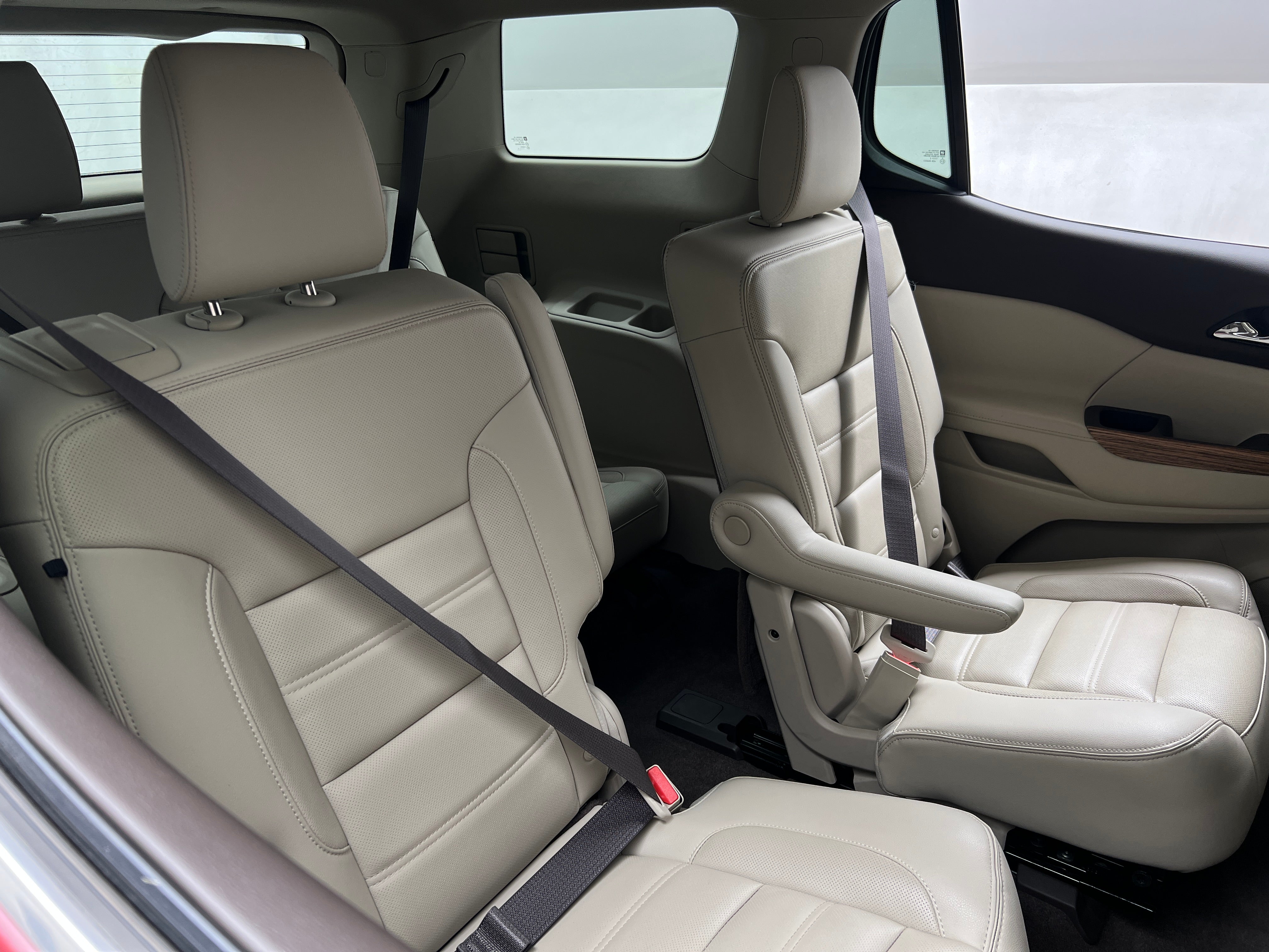 2019 GMC Acadia Denali 6