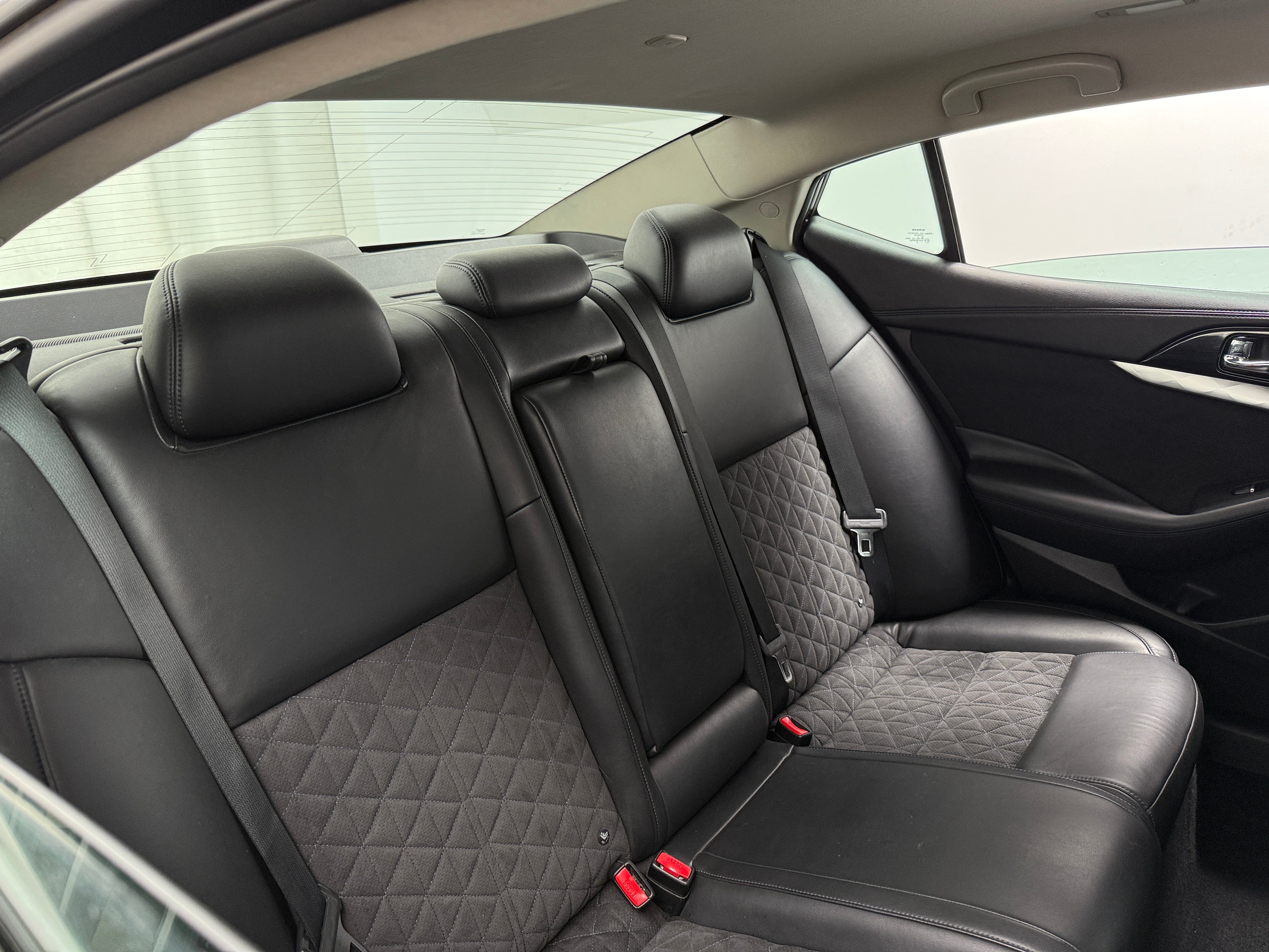 2016 Nissan Maxima SR 5