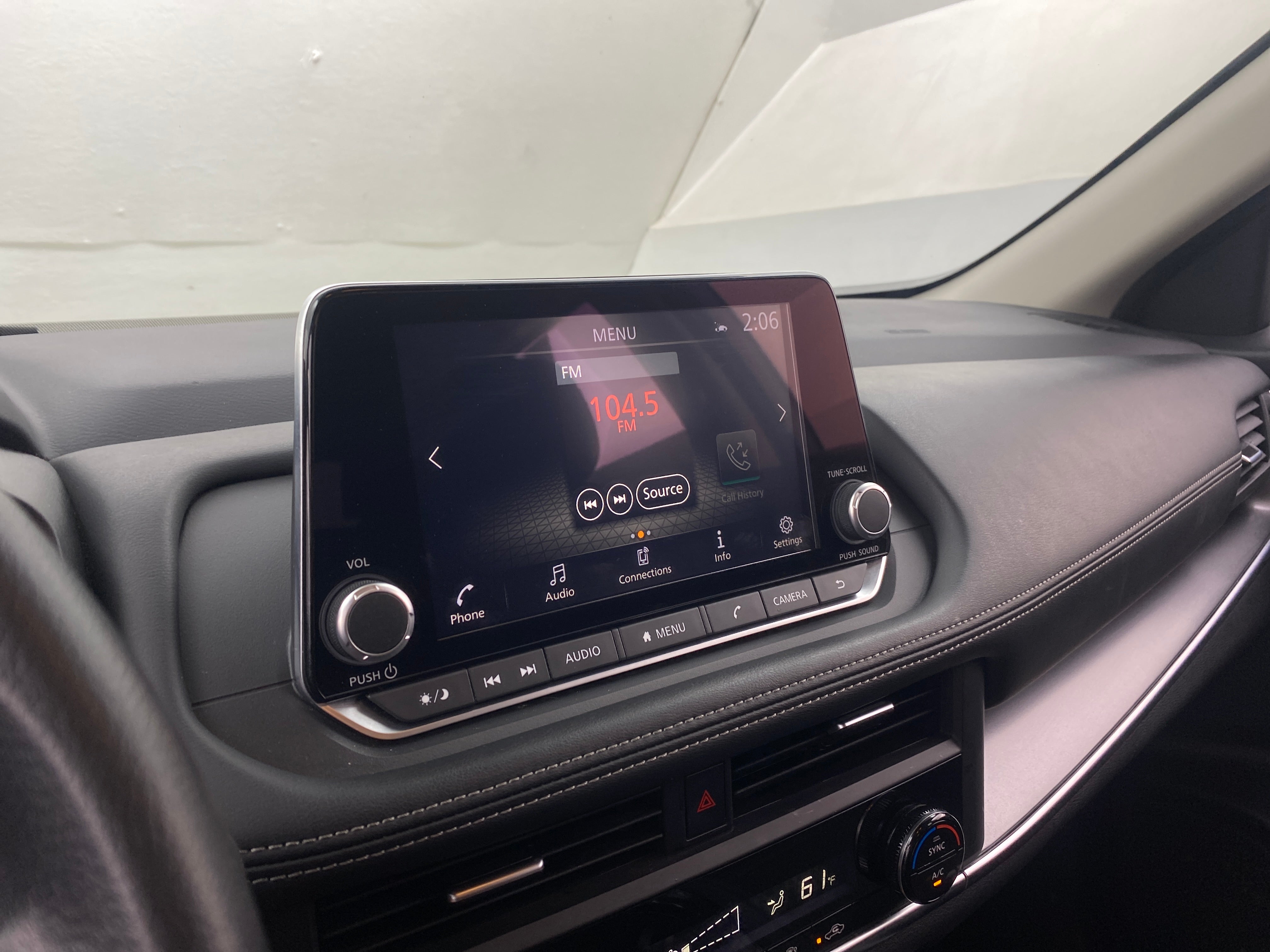 2024 Nissan Rogue SV 4