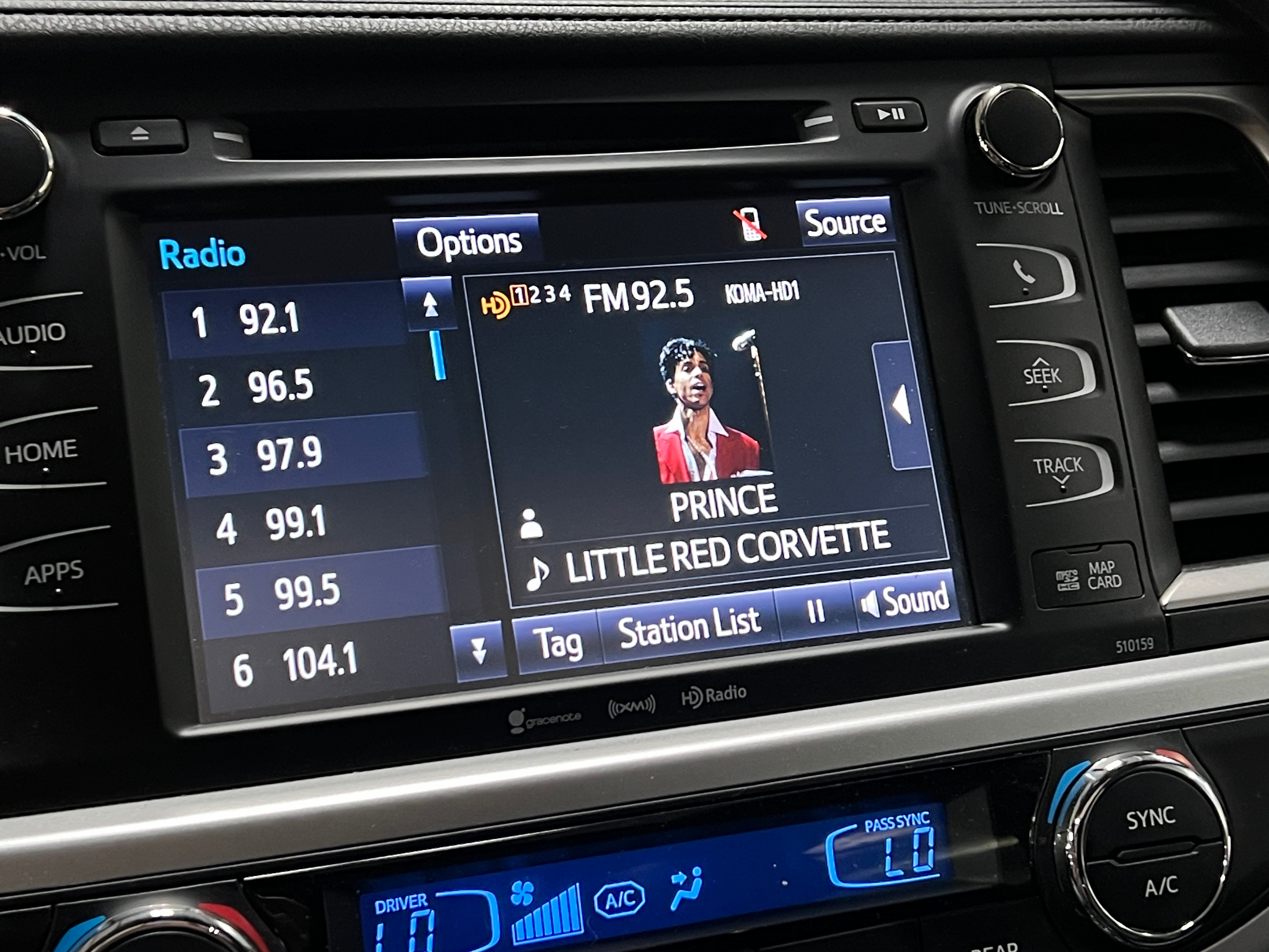 2016 Toyota Highlander XLE 3