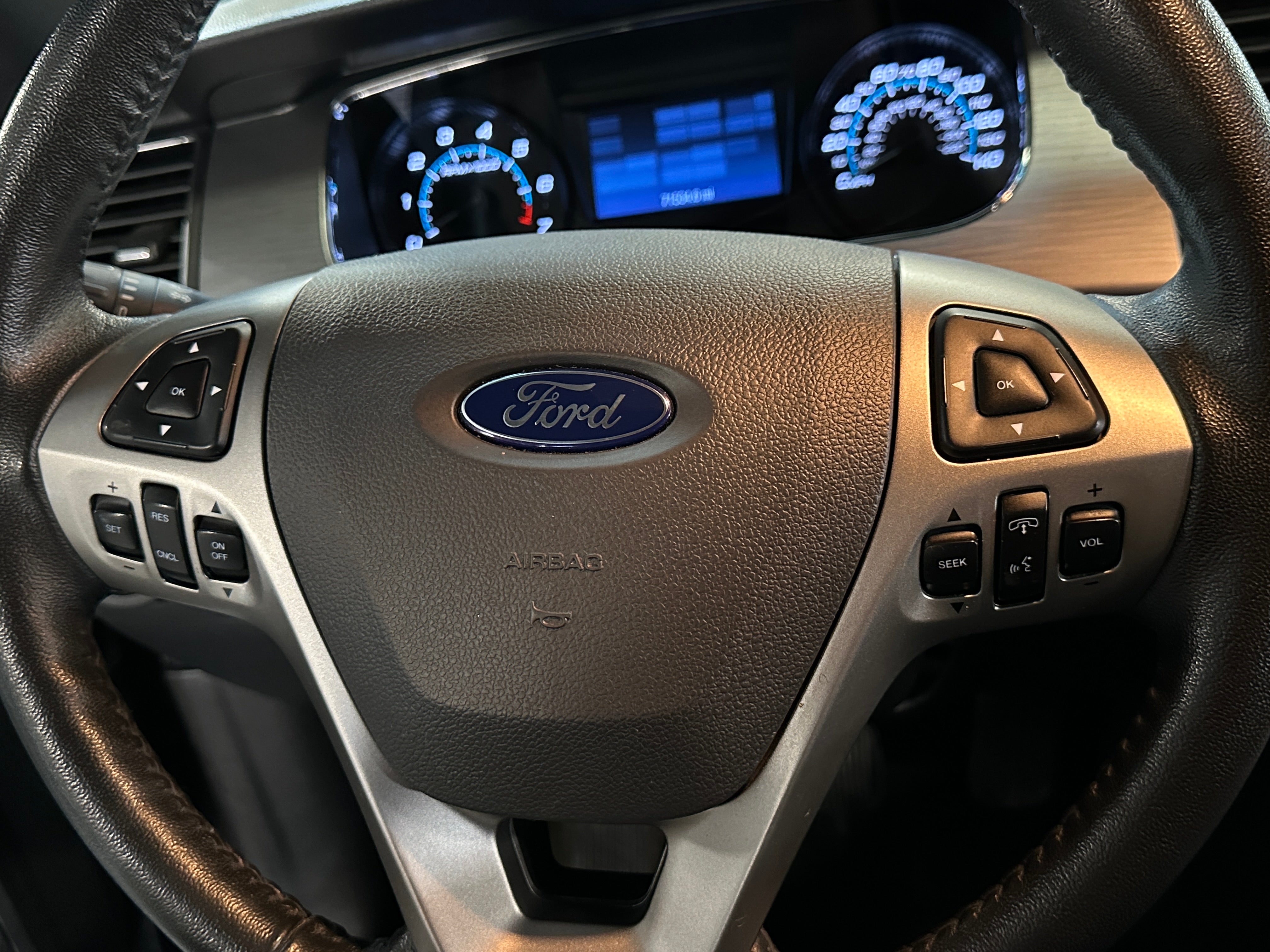 2018 Ford Taurus SEL 5