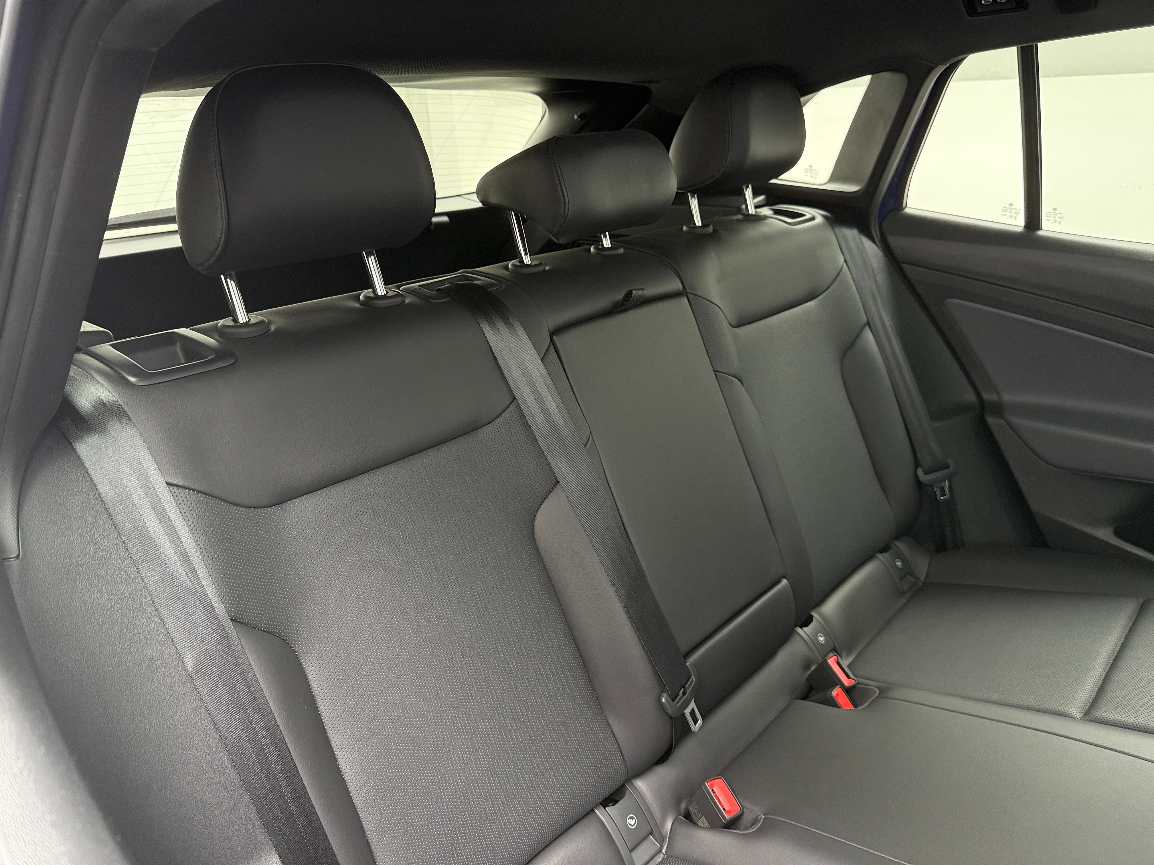 2021 Volkswagen ID.4 S 5