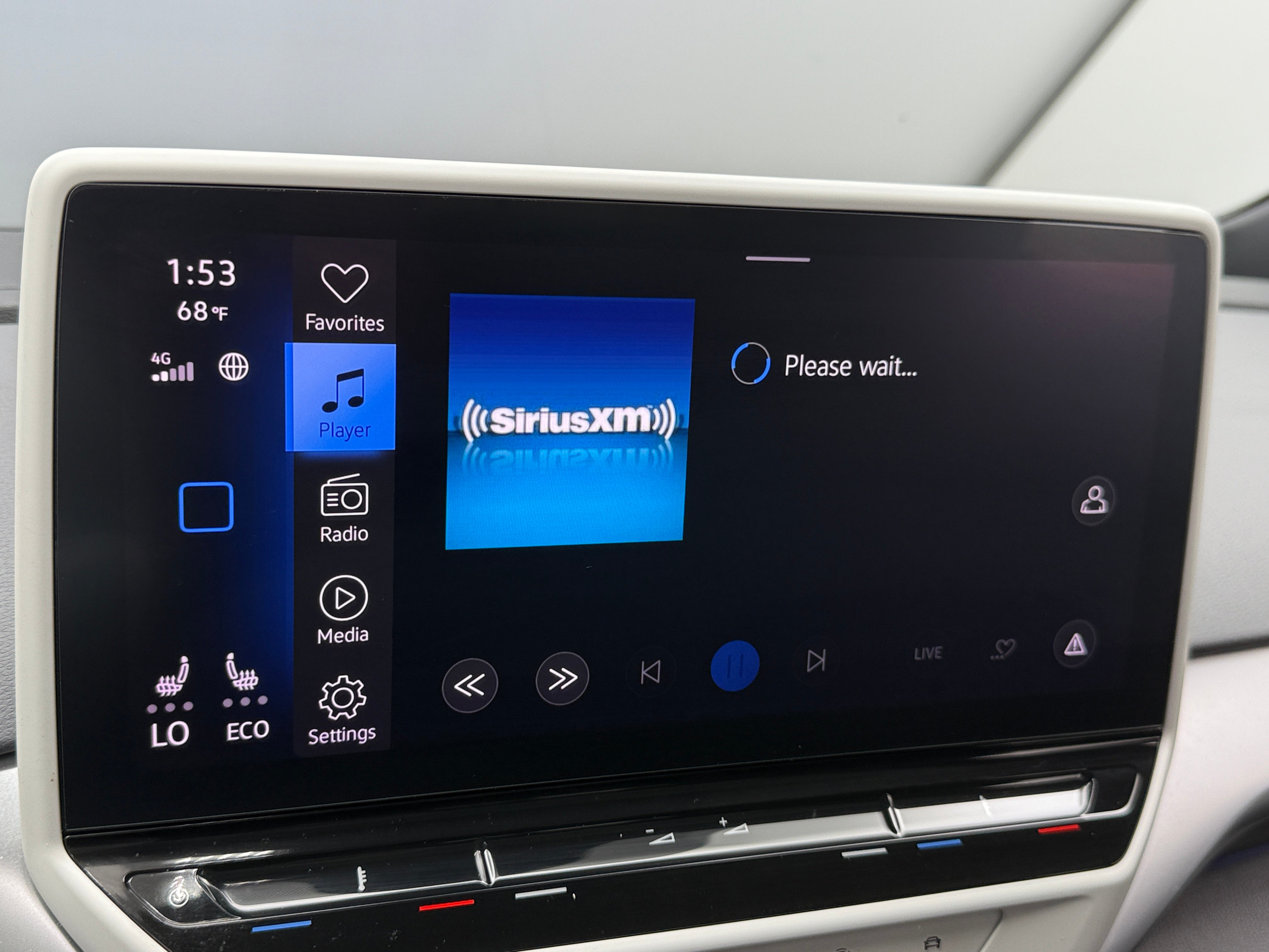 2021 Volkswagen ID.4 S 3