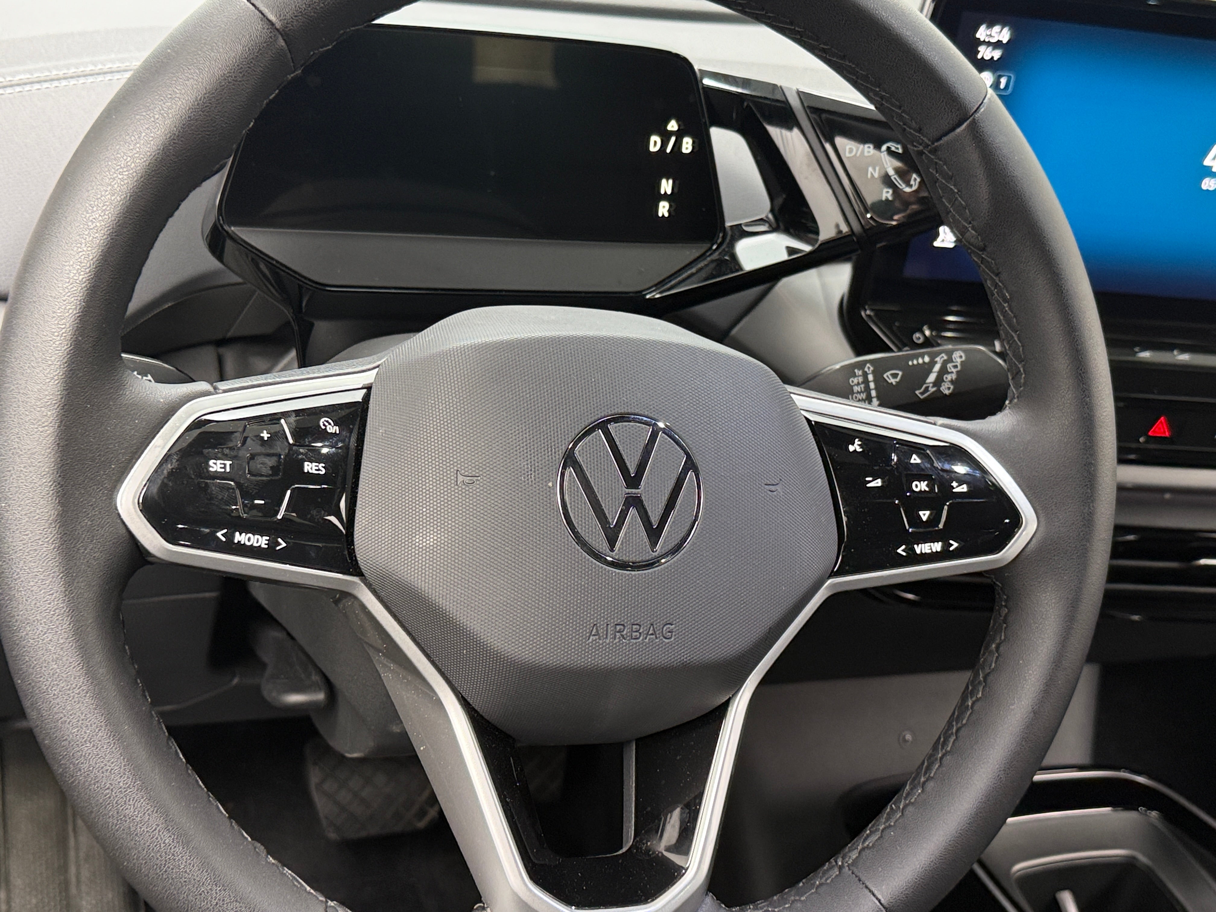 2023 Volkswagen ID.4 Pro S Plus 4