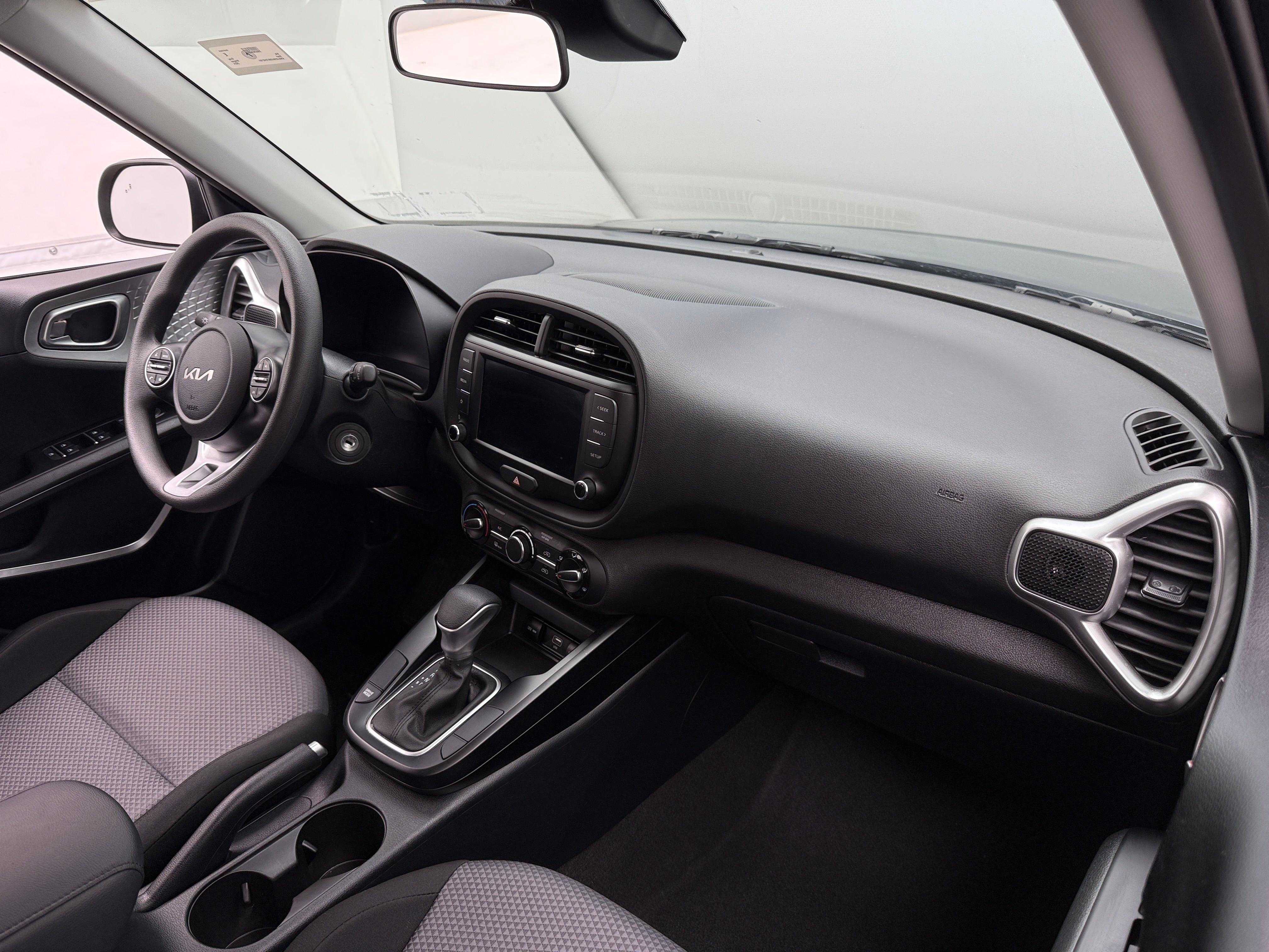2024 Kia Soul LX 3