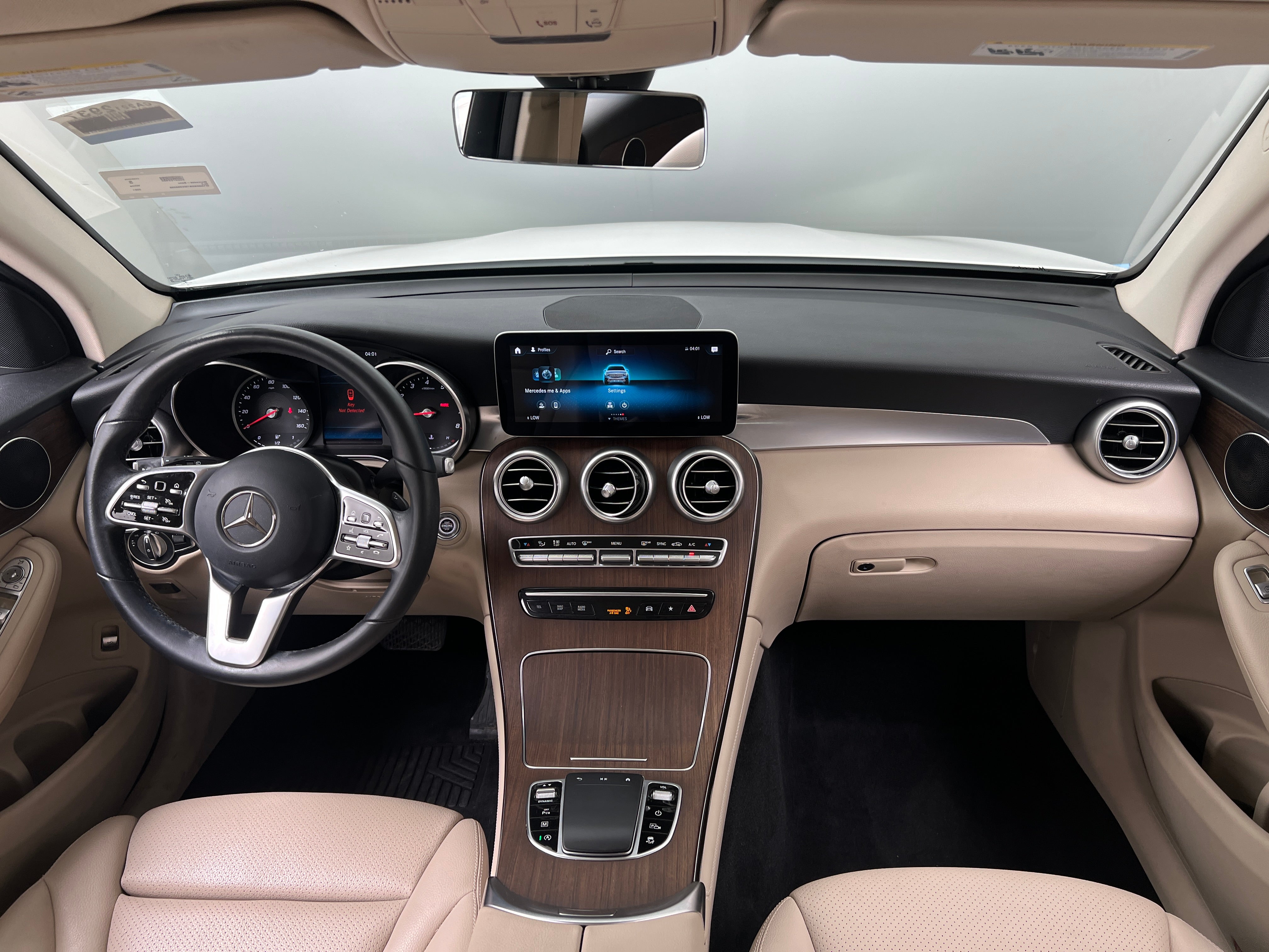 2021 Mercedes-Benz GLC 300 2