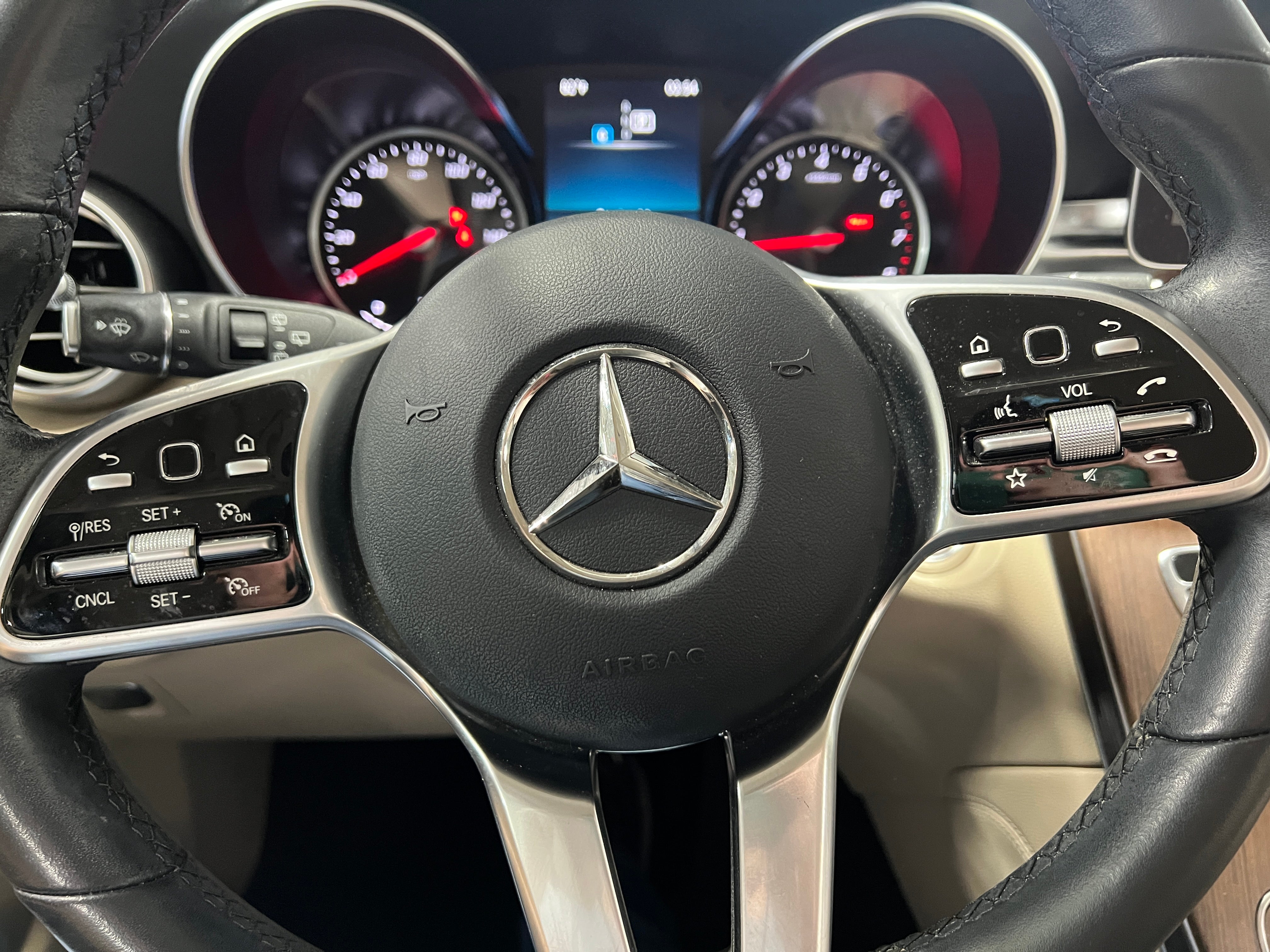 2021 Mercedes-Benz GLC 300 4