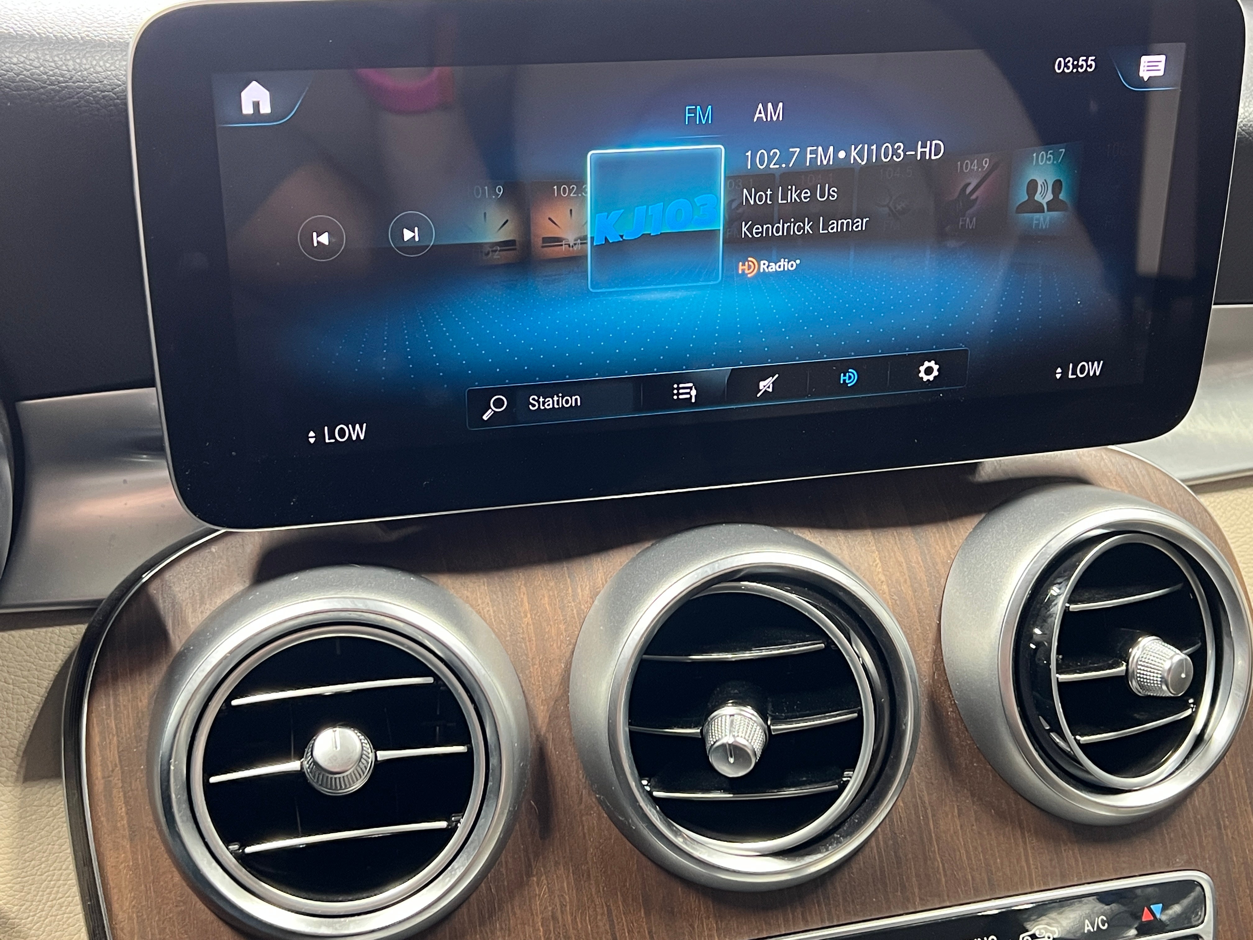 2021 Mercedes-Benz GLC 300 3