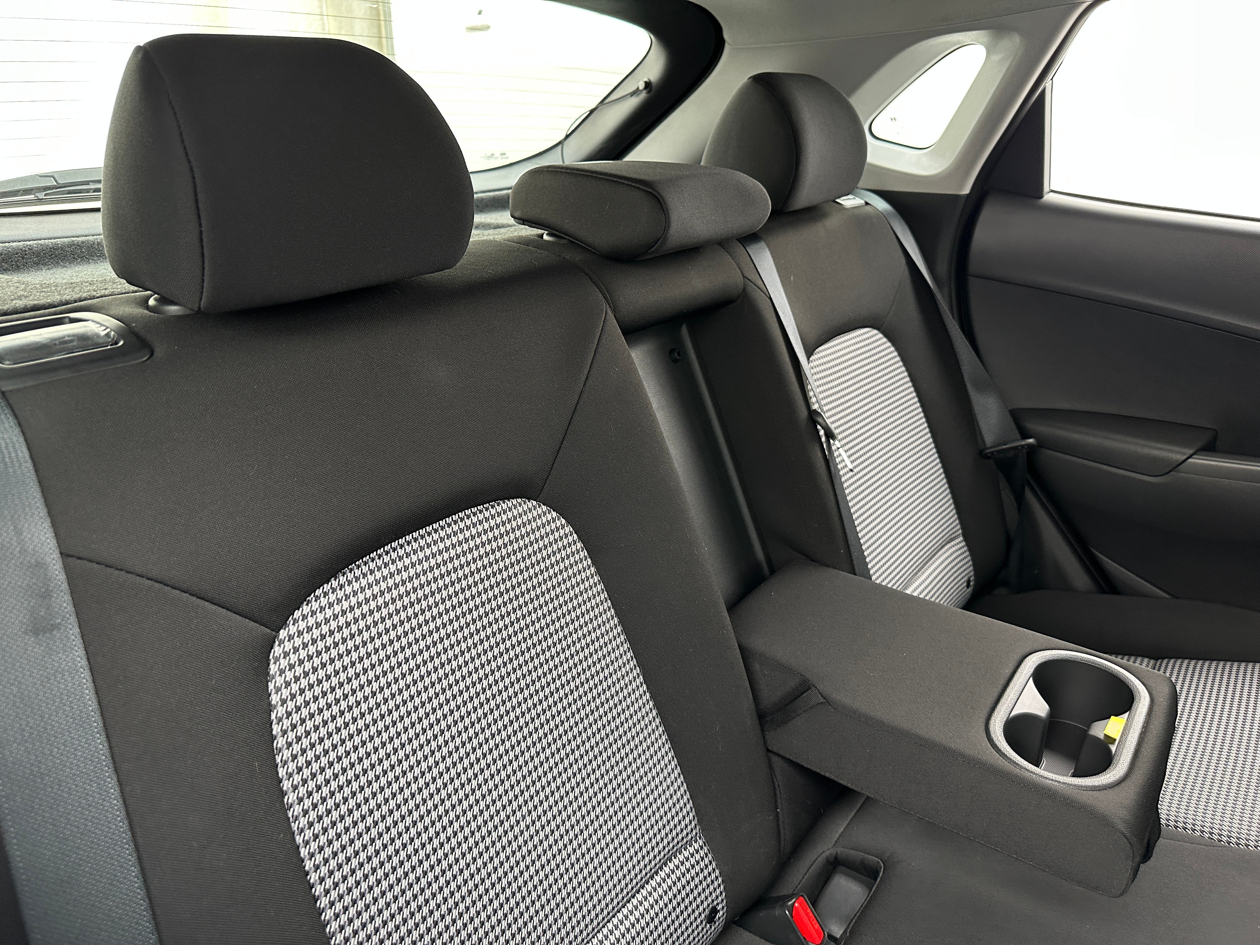 2023 Hyundai Kona SE 6