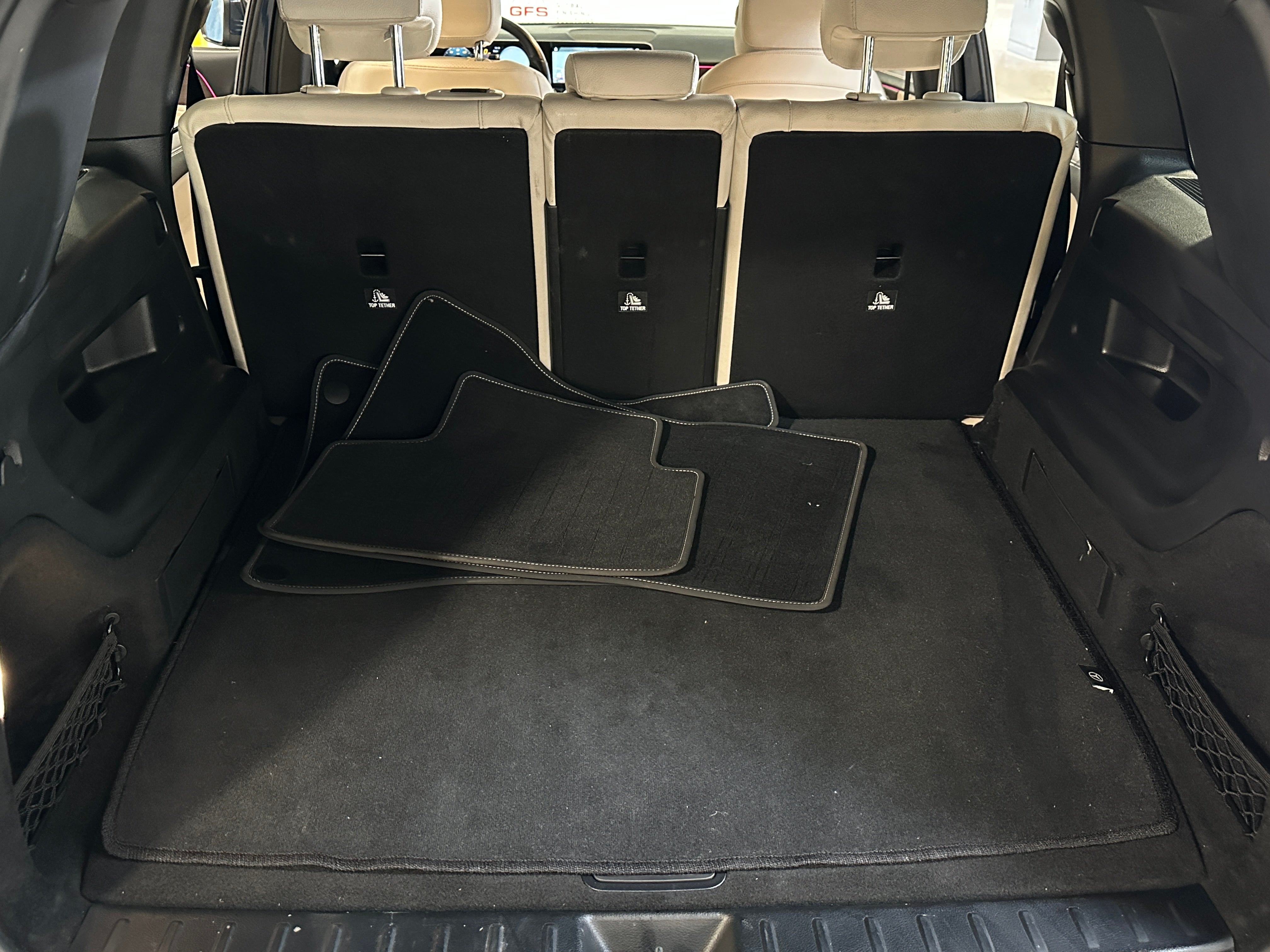 2021 Mercedes-Benz GLB 250 6
