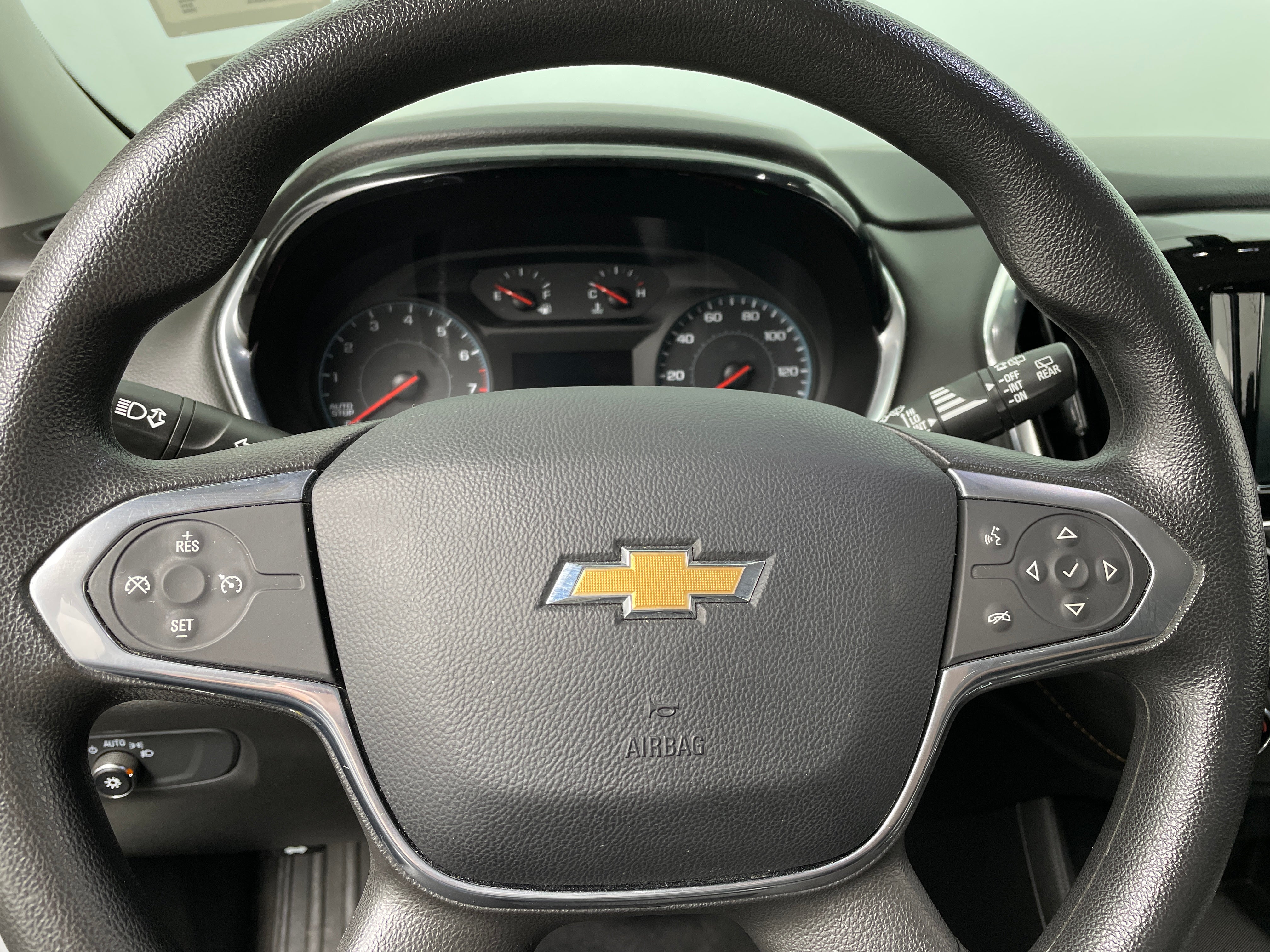 2020 Chevrolet Traverse LS 5