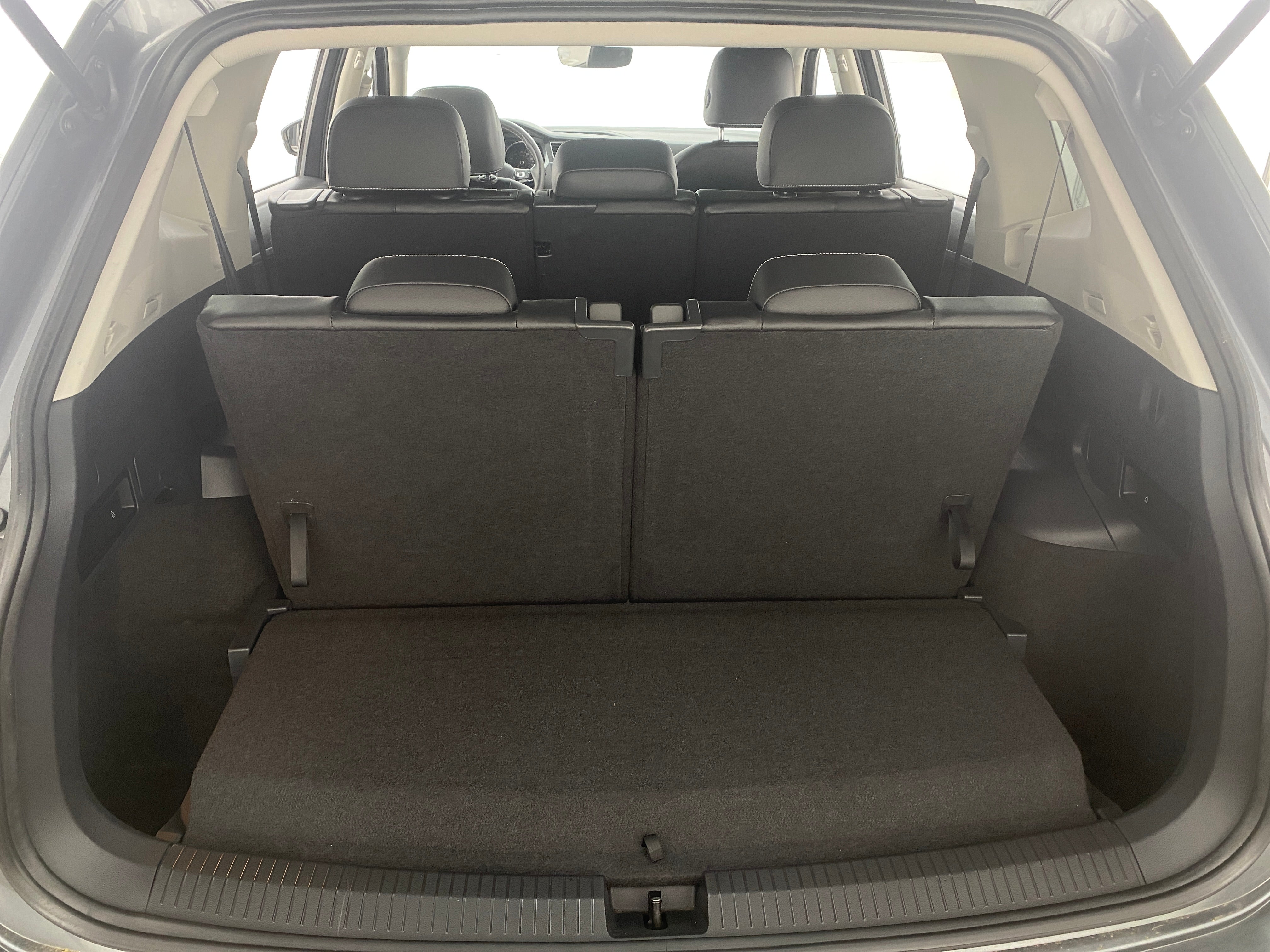 2021 Volkswagen Tiguan SE 6