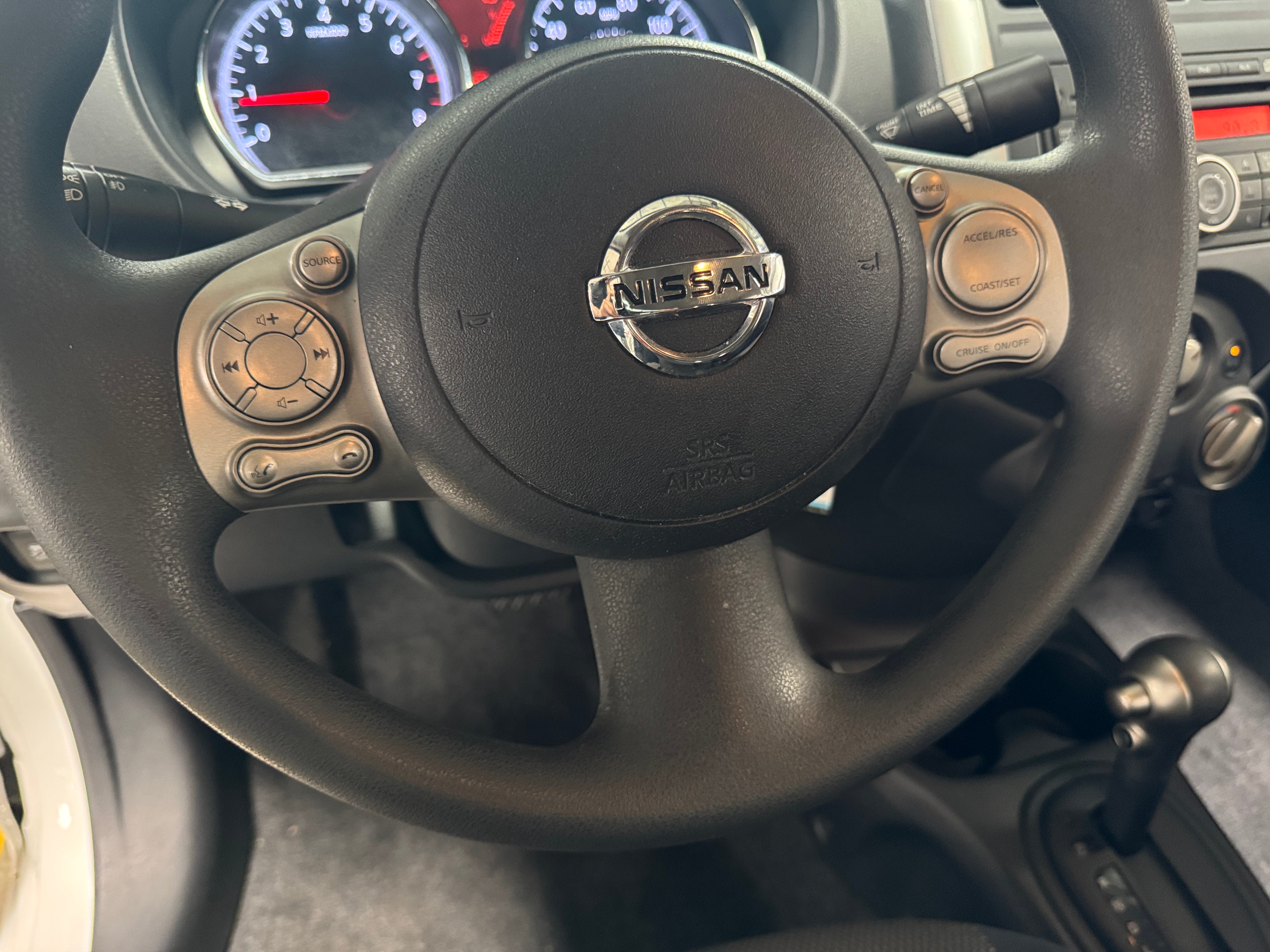 2012 Nissan Versa SL 5