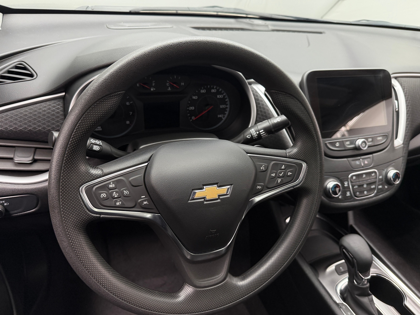 Thumbnail: 2024 Chevrolet Malibu - 5